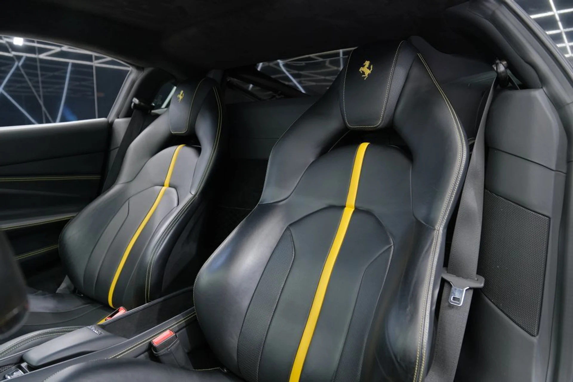 mph011_2175367253_b7729d1bd7860993932cc3ecef44db34_985bf92802