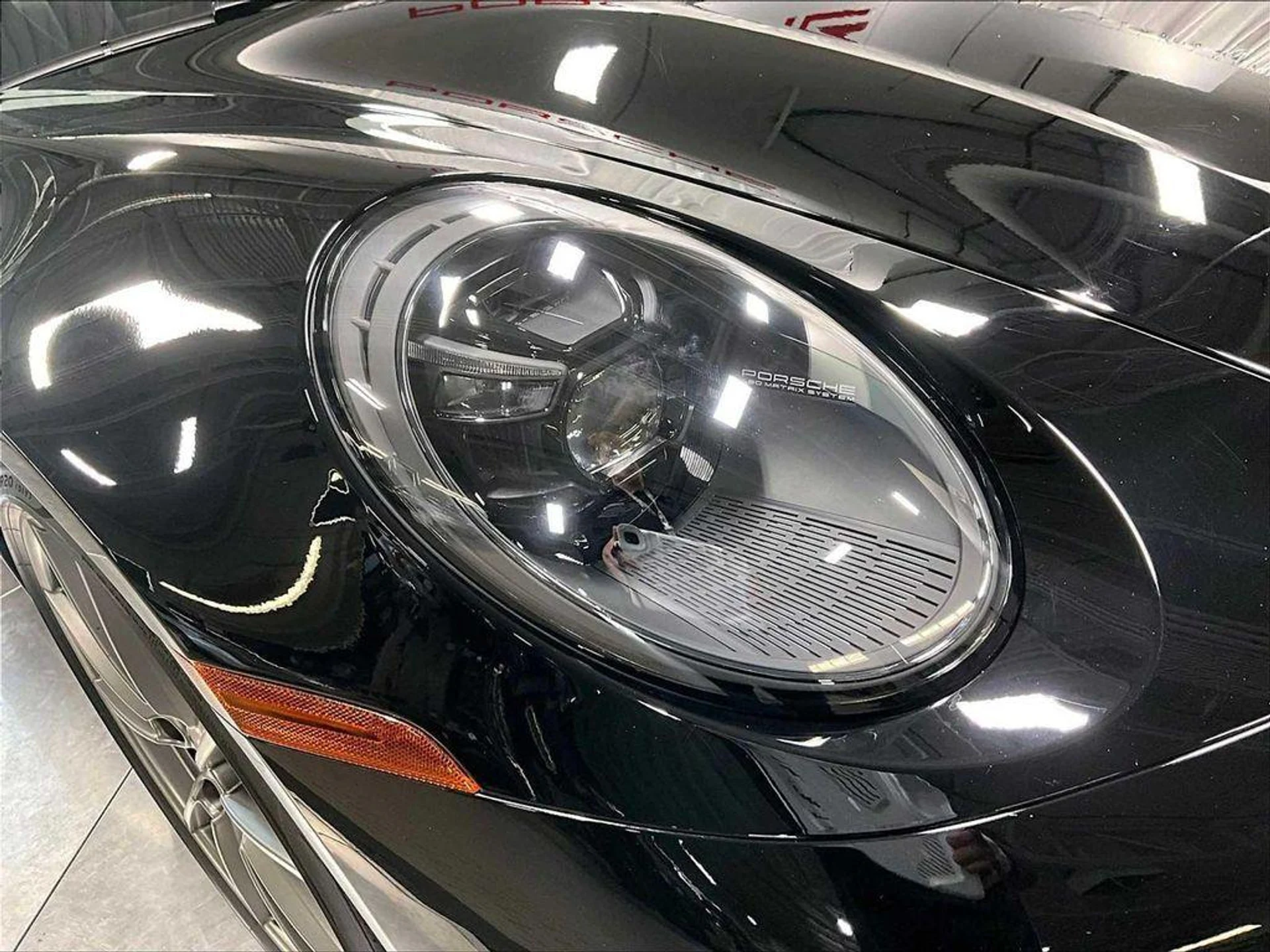 mph011_217794066_l_S_Qb_M_Vk_MJM_3_U1_uuzf_g_S6_A4_QY_b40883ff99