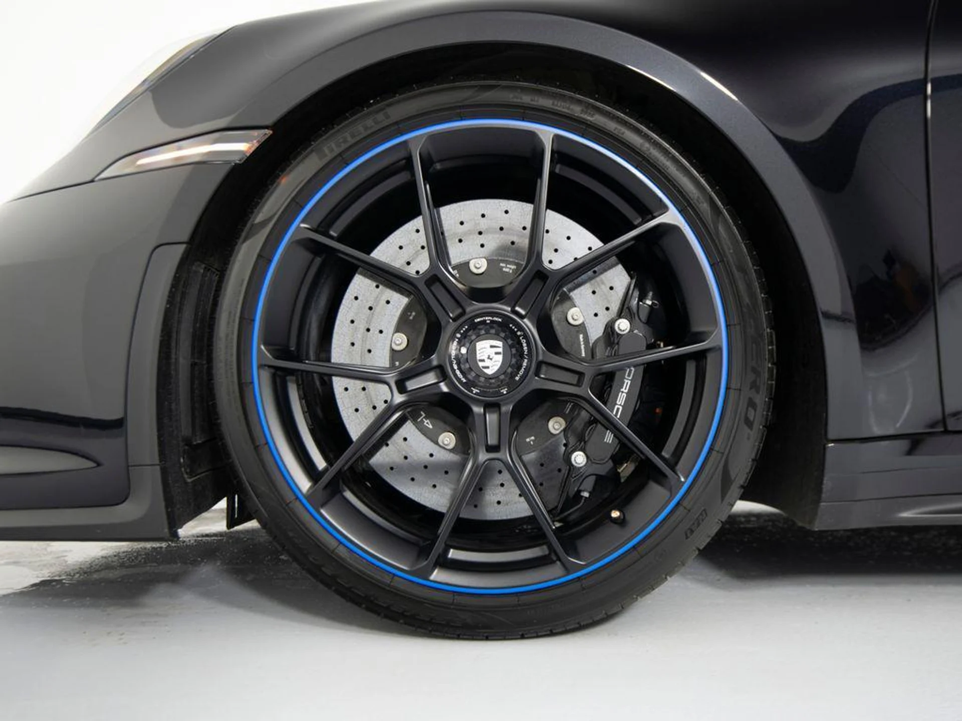 mph011_2182944164_9un_Sshmrak_Lb_LOW_Av_Hu7_Fj_H2_Gg0_c90b74dff3