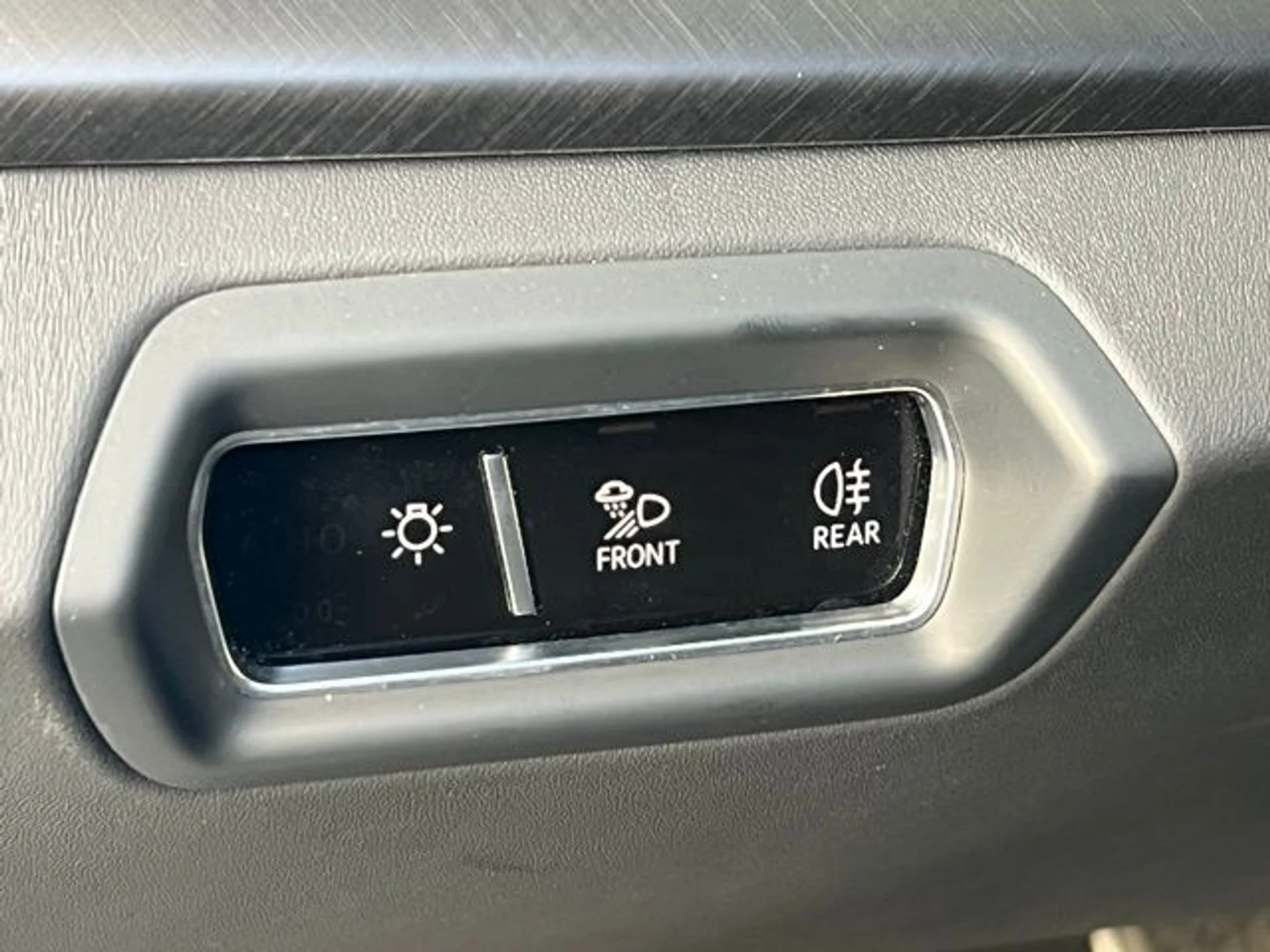 mph011_2186992370_2ec1067a68519bb6512494dffb1c1855x_6fc2620330