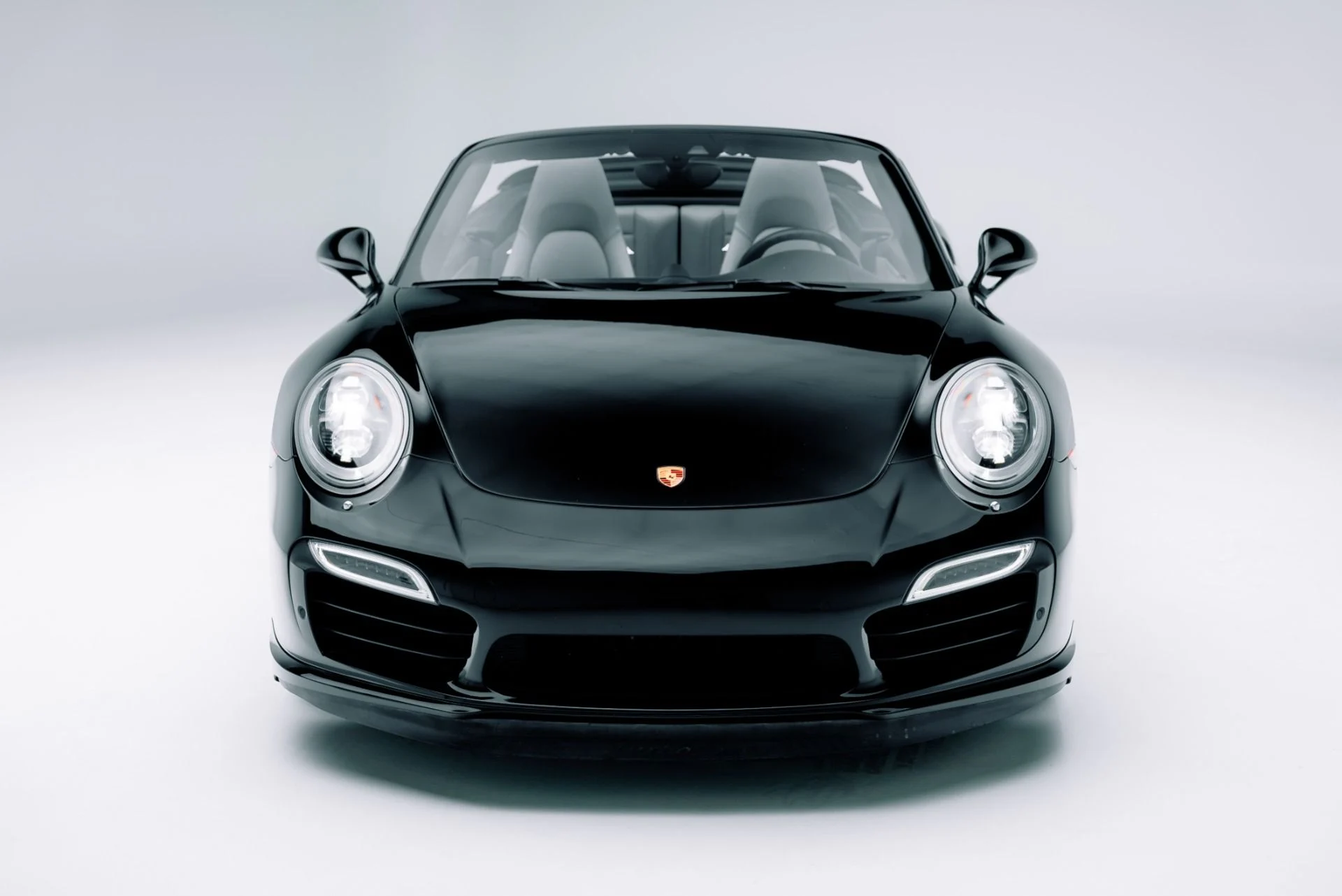 mph011_2187275145_Used_2014_Porsche_911_Turbo_S_1764615222_2a971e0ab4