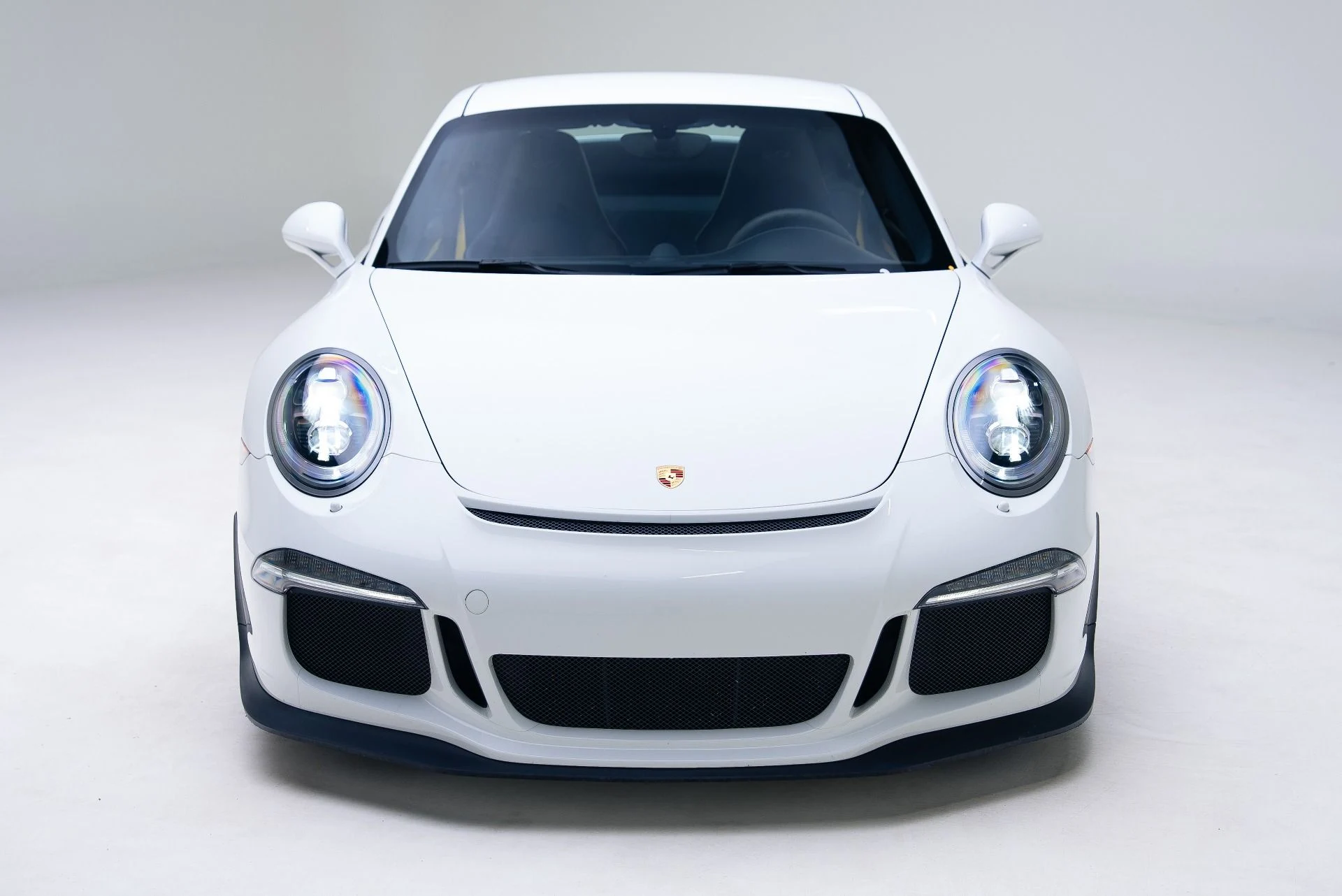 mph011_2188573571_Used_2014_Porsche_911_GT_3_1767824099_76998b32af