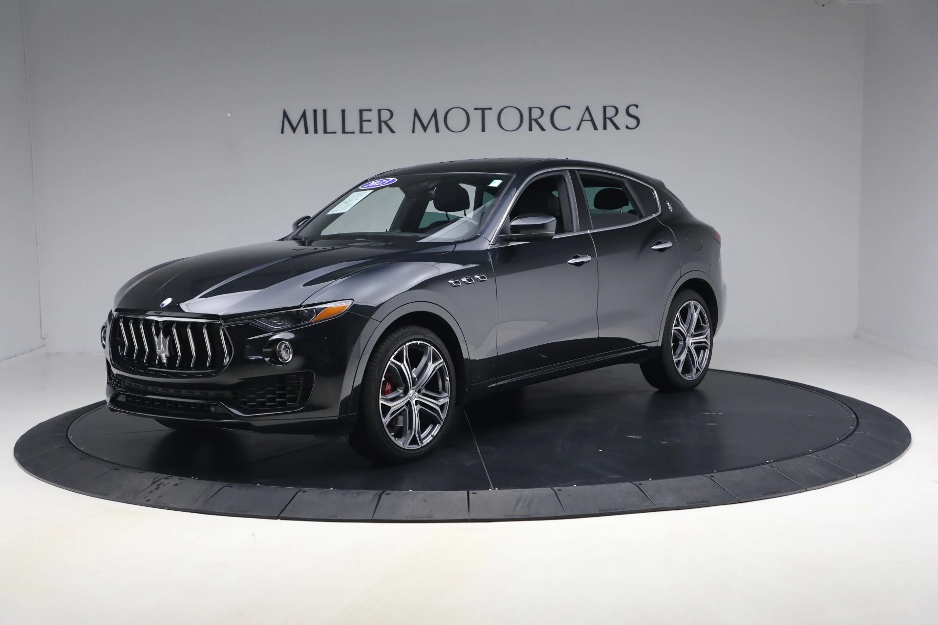 mph011_2192542639_Used_2023_Maserati_Levante_GT_1772662135_3b1fec336f