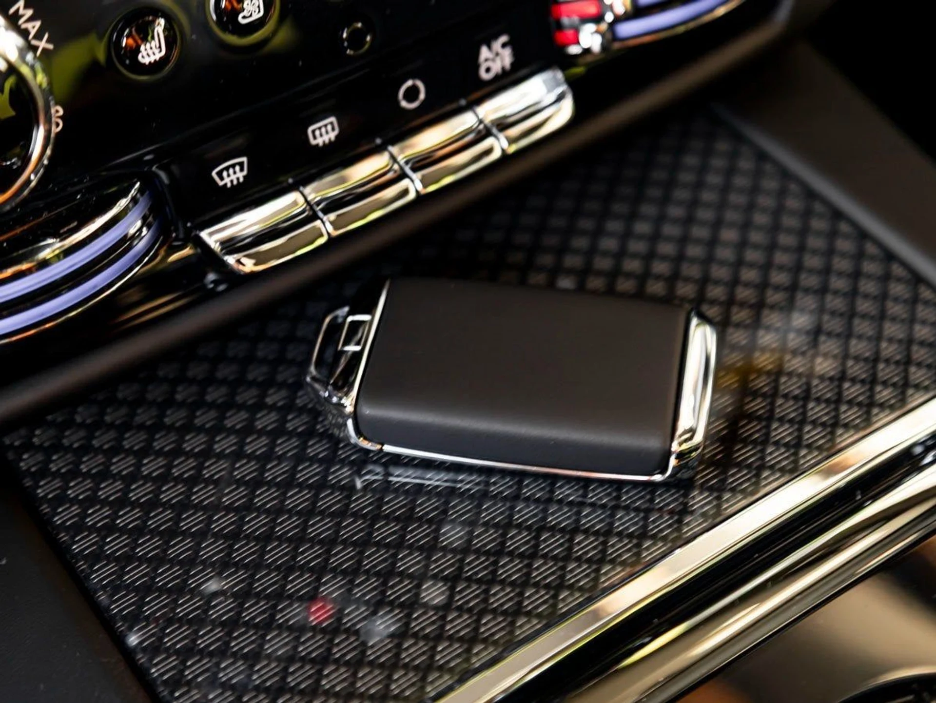 mph011_219725206_12_2025f6f045