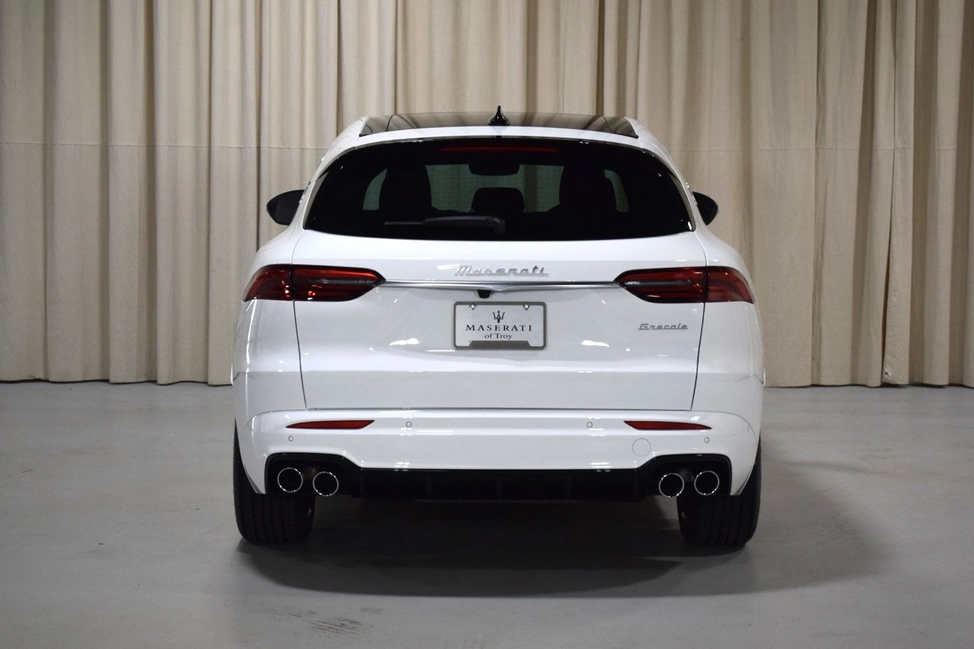 mph011_2203603039_c35e3104a03f1452bf23b8df6048aea4x_5dfdaee9cb