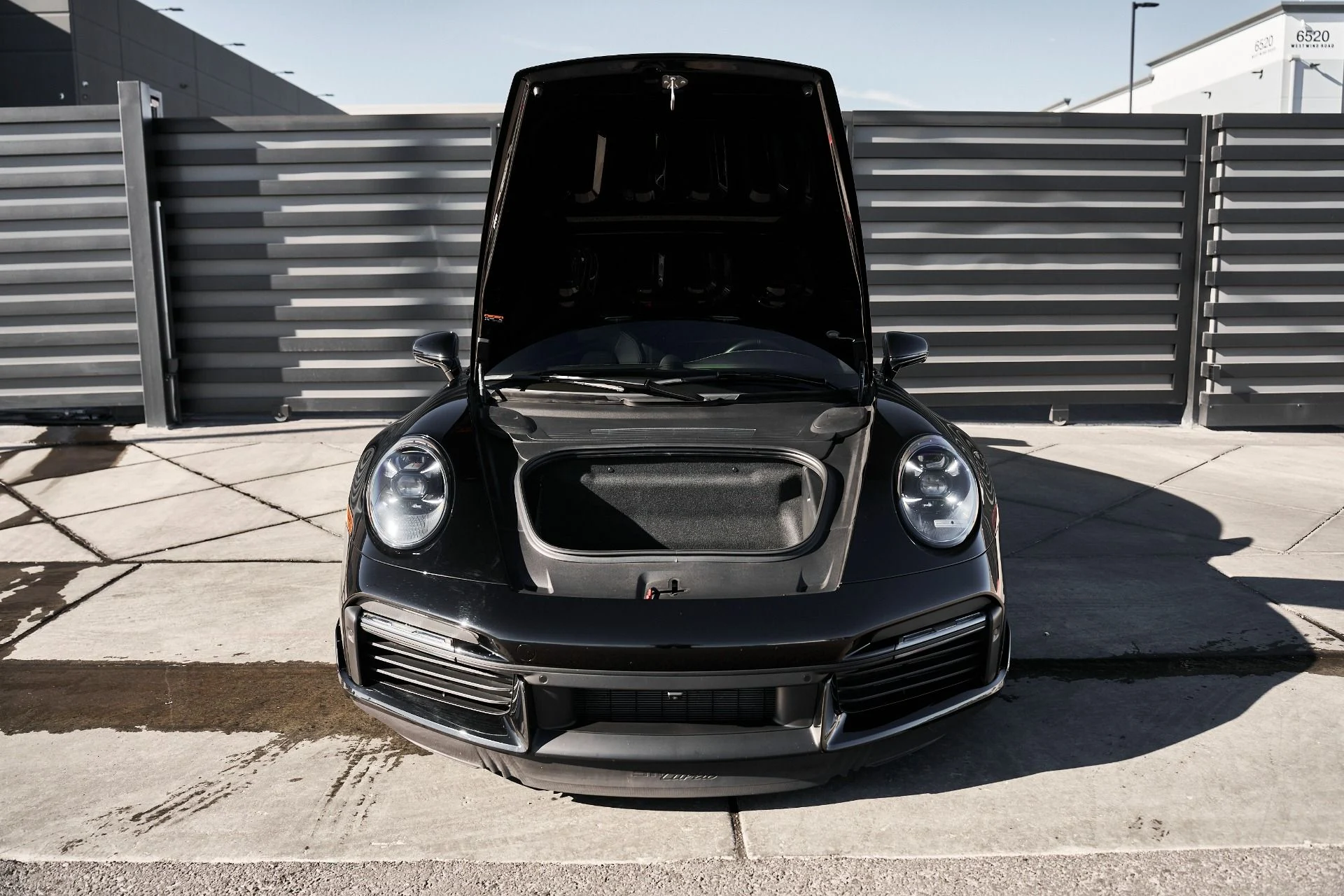 mph011_2204609602_Used_2024_Porsche_911_Turbo_1765937748_95a90fa64e