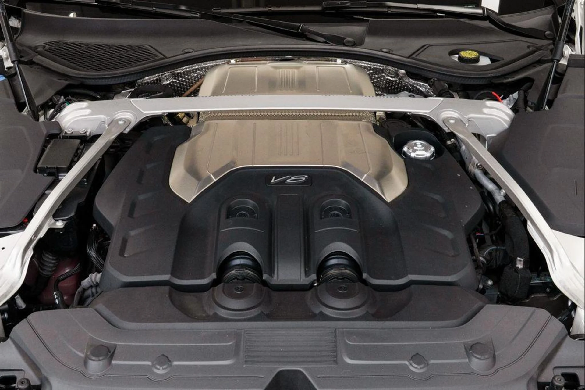 mph011_2206120513_7y_S8vl_C8_Rm_J345_S5ckur_Qps_Nq_TI_bbd9ec3876