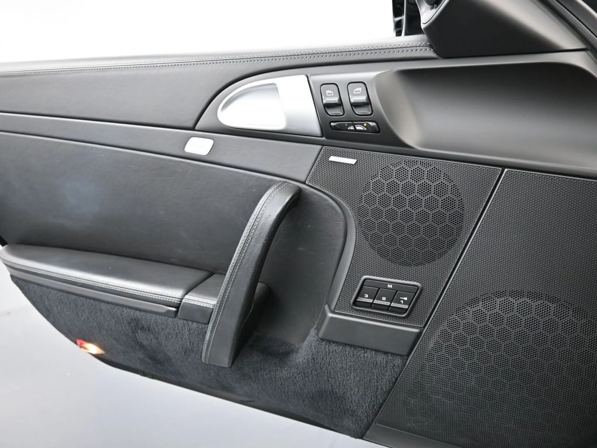 mph011_2218098590_893569134eab57c4022bc6ed7fcc0e17_7d16112de6