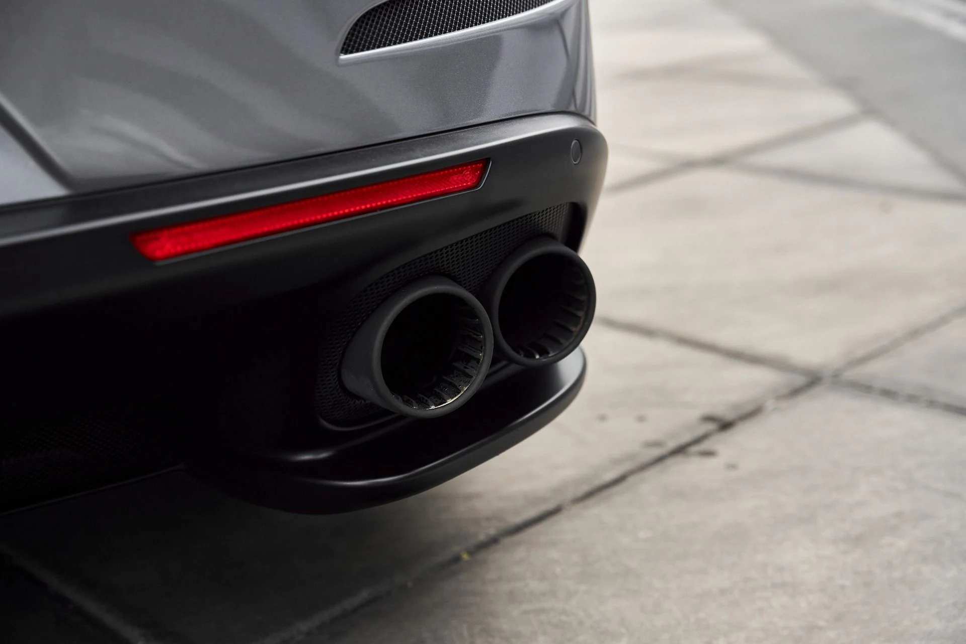 mph011_2218933126_Used_2020_Ferrari_GTC_4_Lusso_T_1766785849_f3a053bfe4