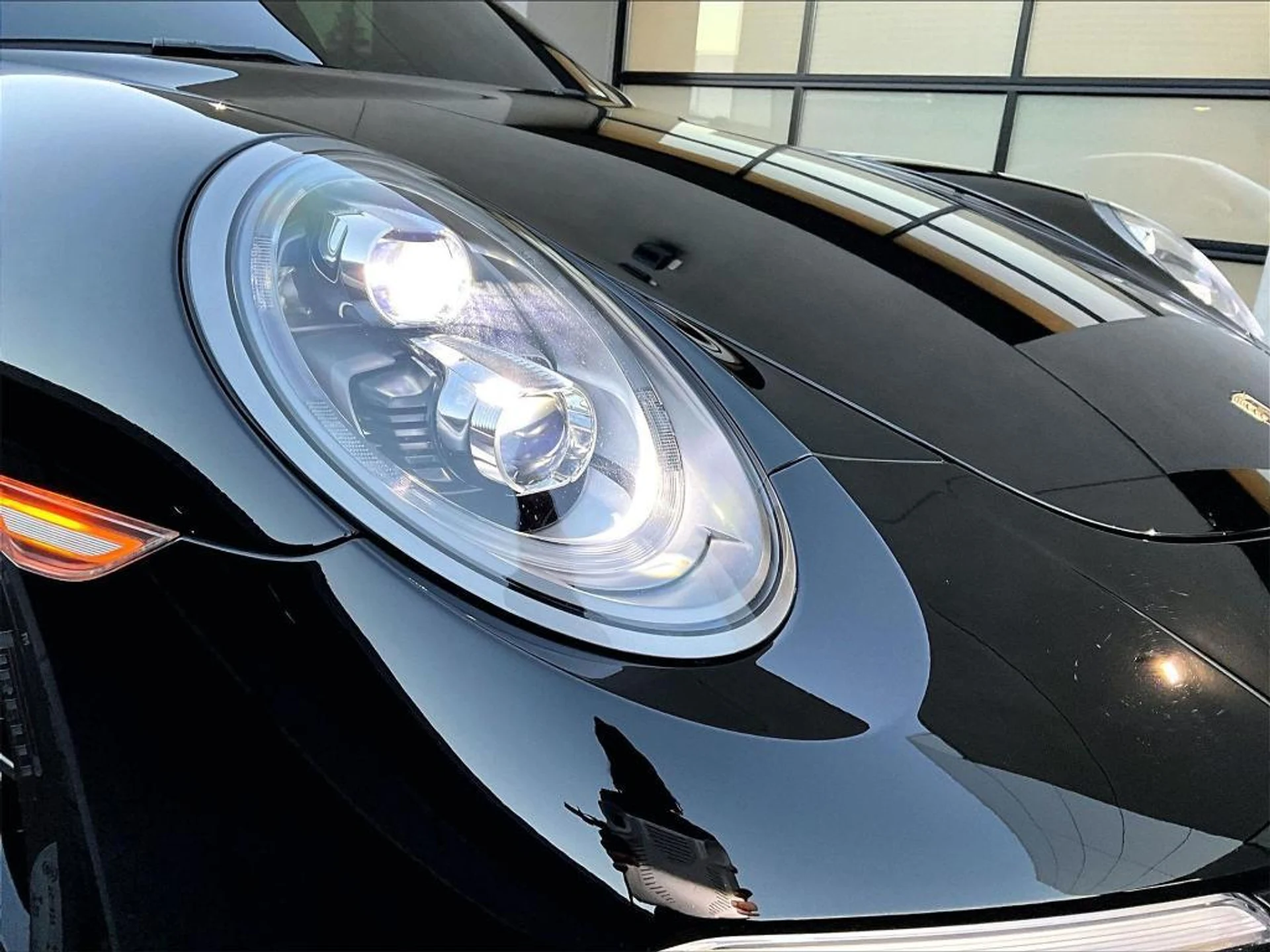 mph011_2232899385_r6_H2_EG_6r_Vw1r9y_Fr_M0_Zi_Ht_Mh_MCQ_3ff360f97f