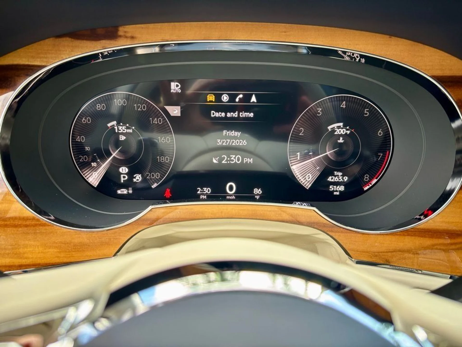 mph011_2237576290_382d6aaae6584dd3dd6406690960bca1_3ad4d9a8a2