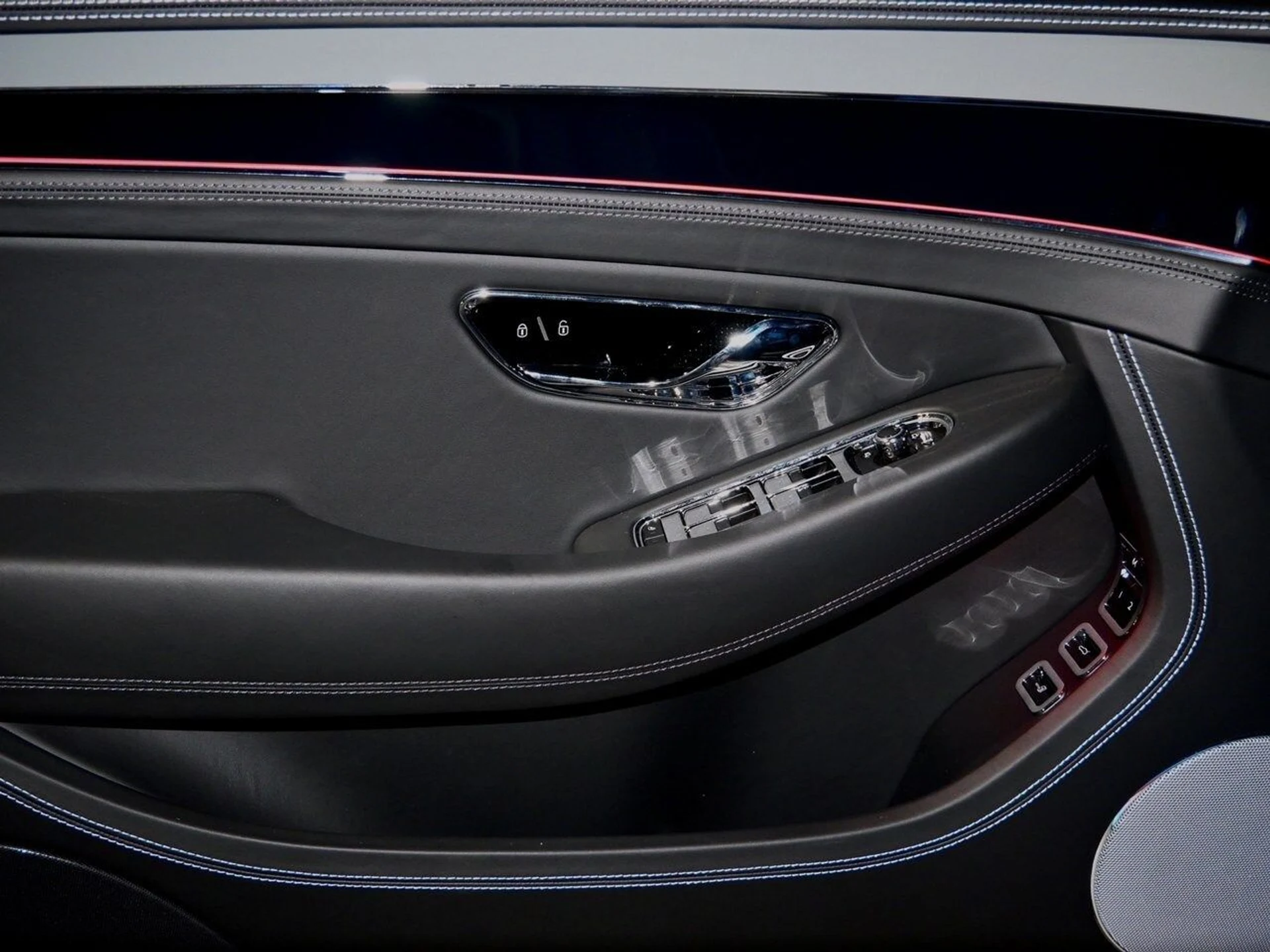 mph011_2242949755_c6336e29cd9ef74201bb416803584579x_56aef4e9ee