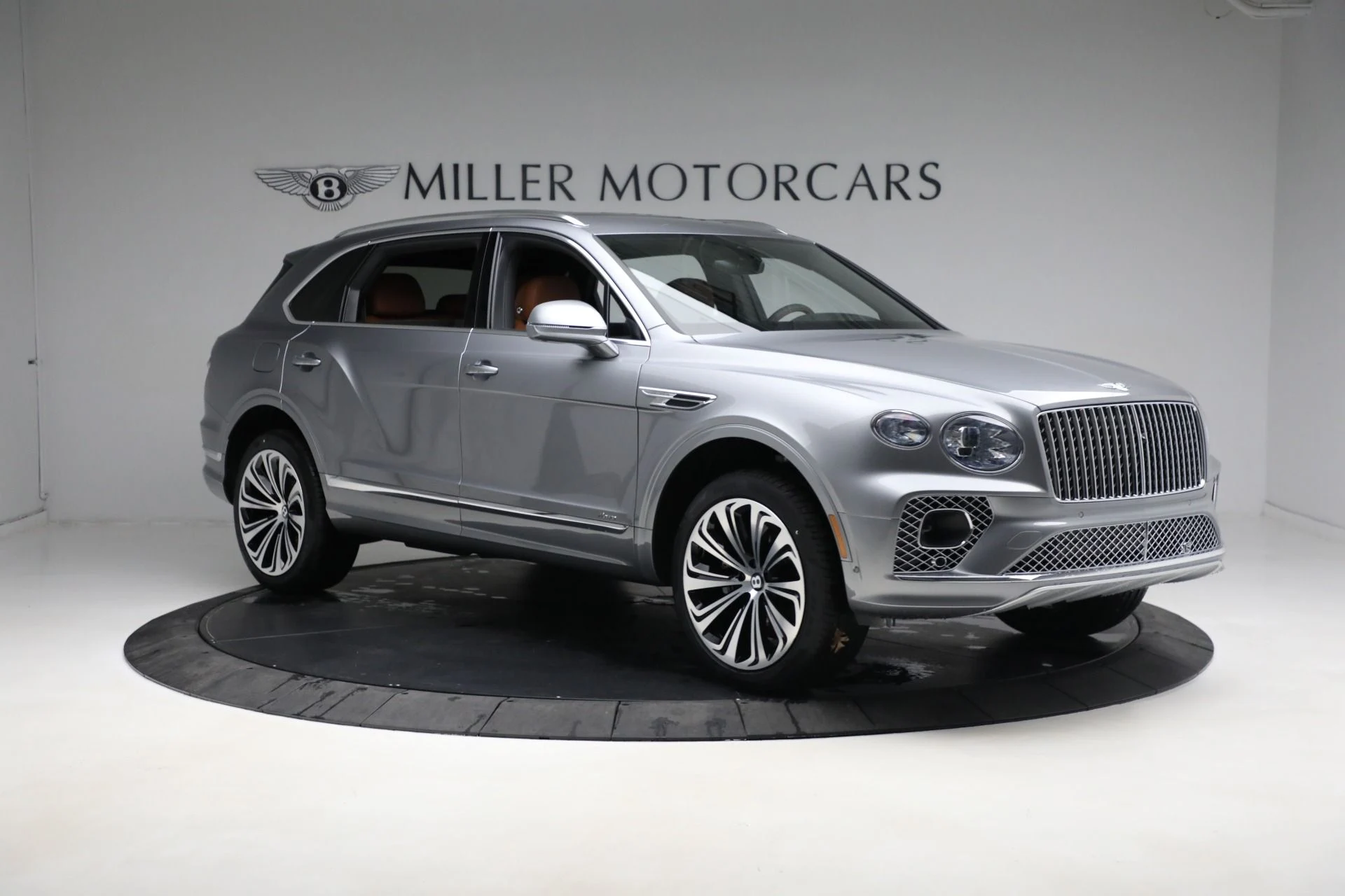 mph011_2244052082_Used_2023_Bentley_Bentayga_EWB_Azure_V8_4884895af8