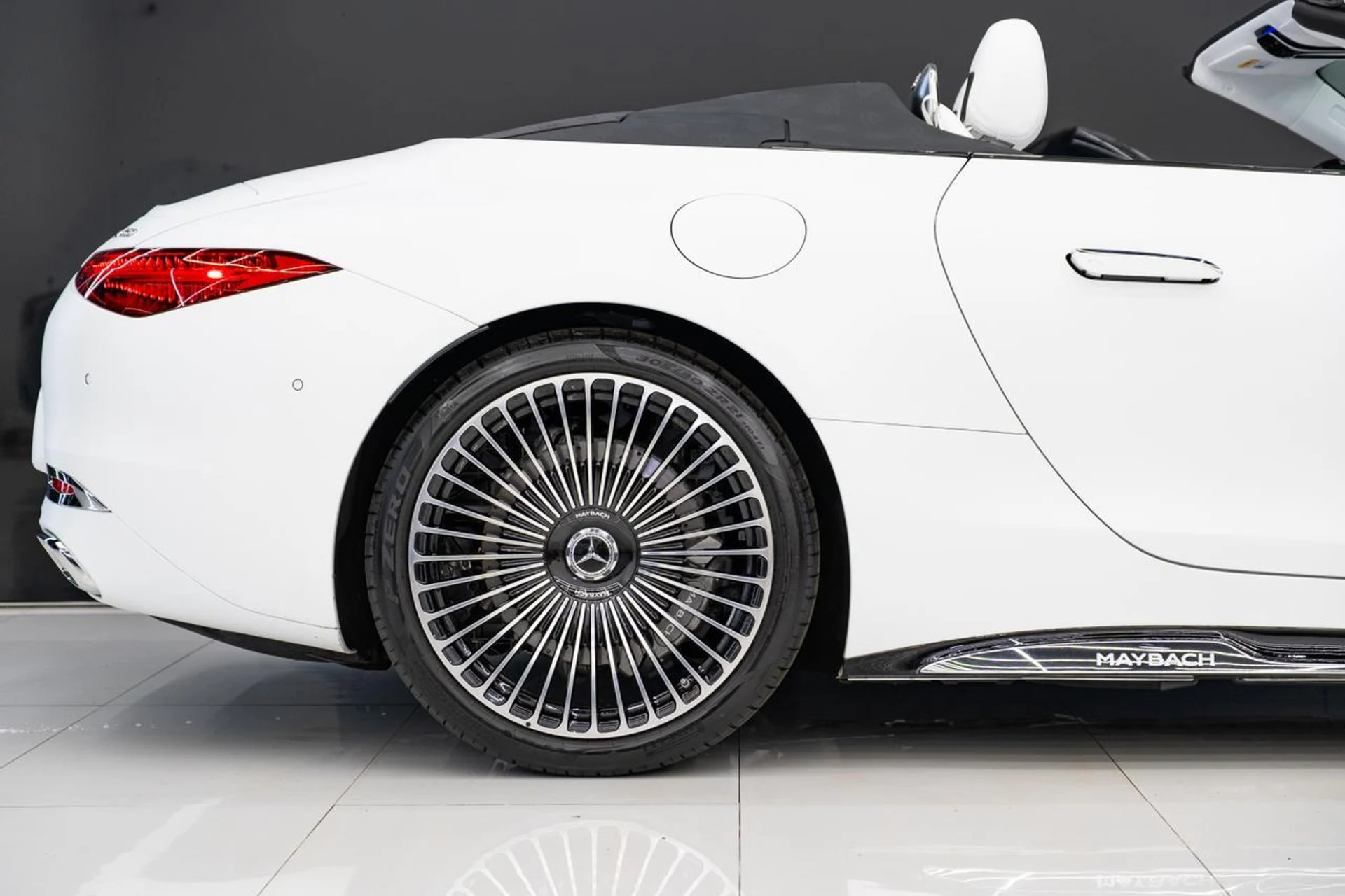 mph011_2244269325_d113bece54fee4027f66b7e972c4334f_c58130f8a4