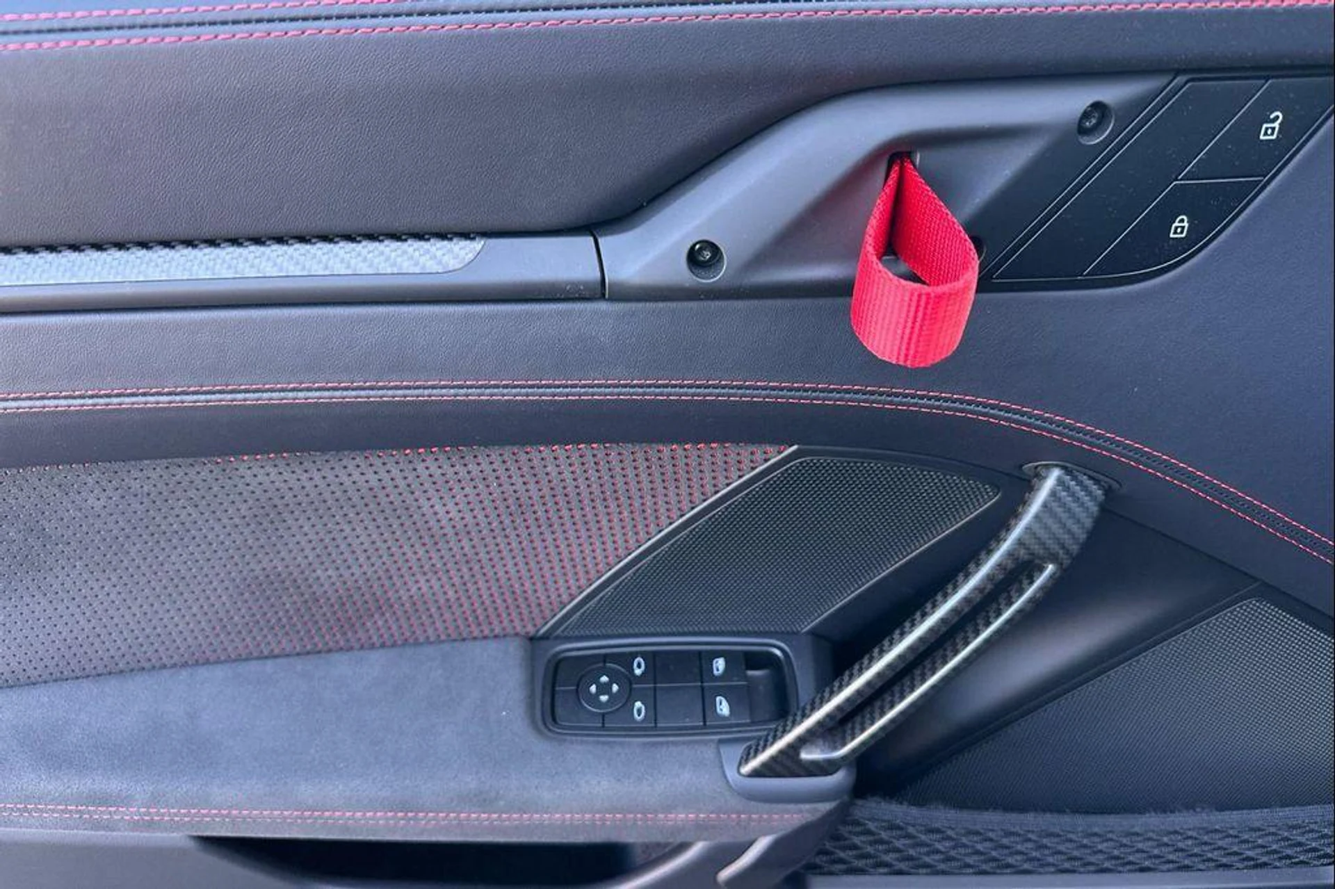 mph011_22489252_Hzrg1f_M_Lh9d_Q_Po_Sd_W_Uvng_L_V2_N0_be80de0f87