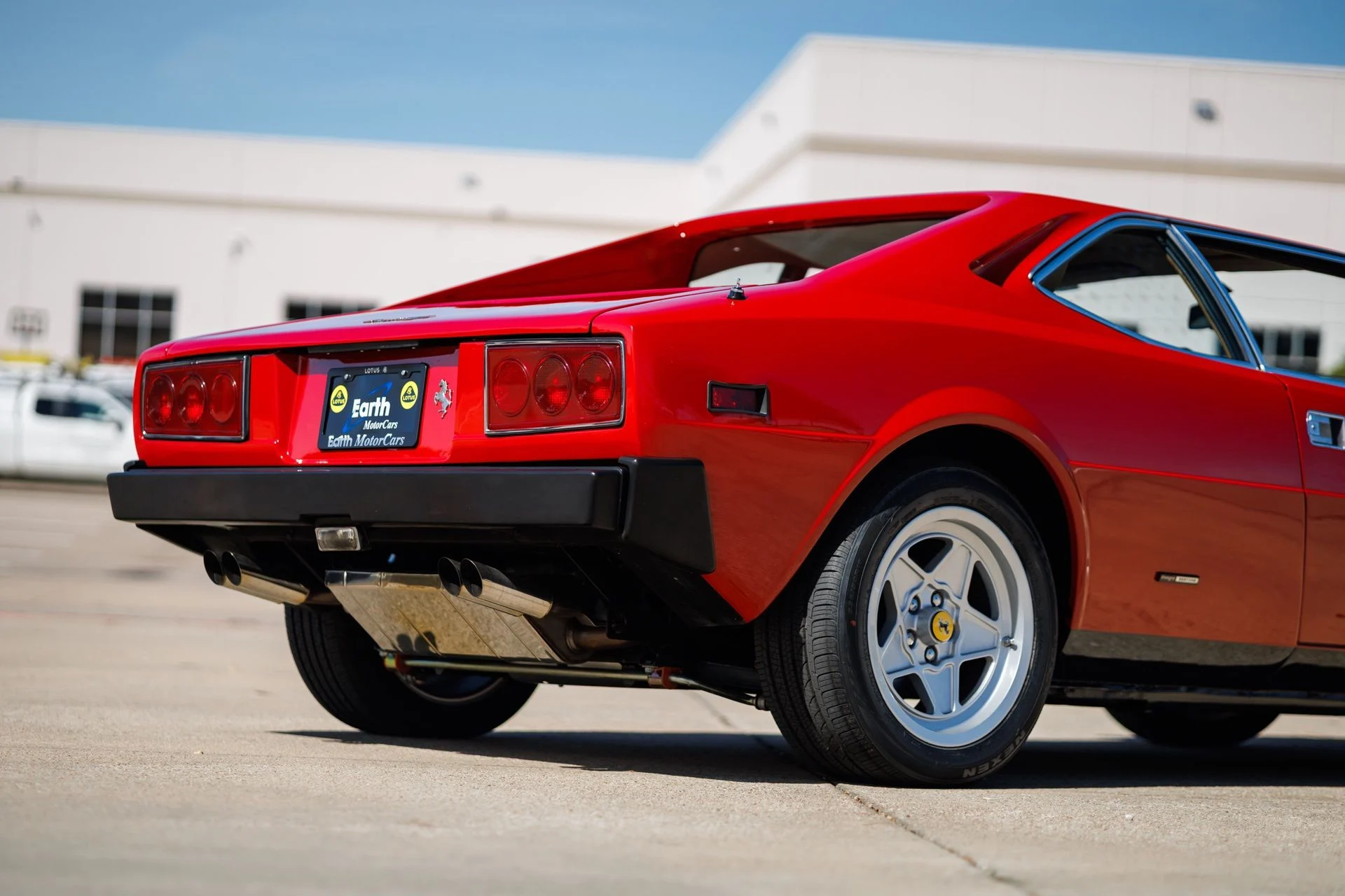 mph011_2259233671_b637889e8915c74da823c3c6aff3f5a5x_2c36db0731