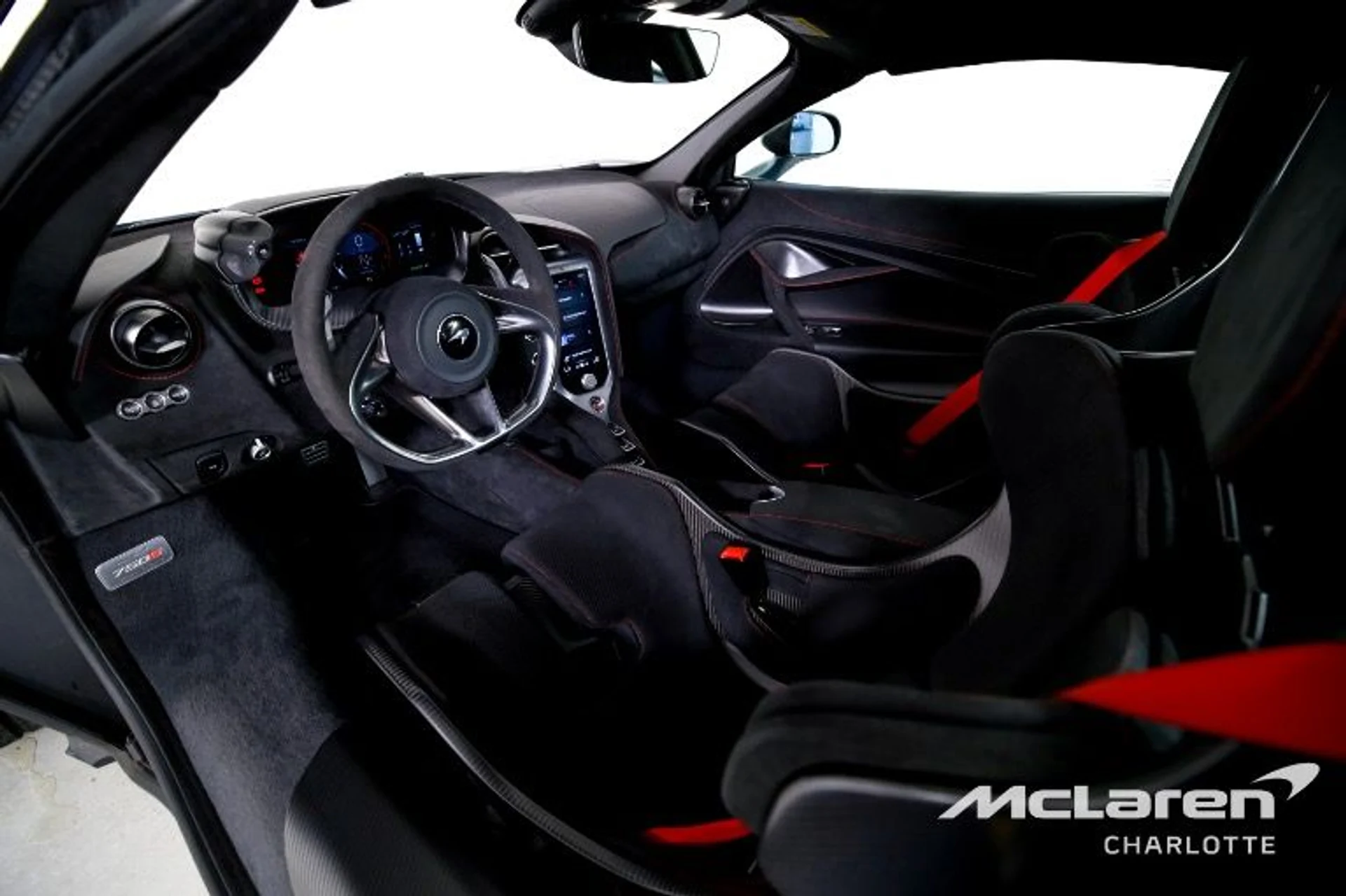 mph011_2268923123_Used_2024_Mc_Laren_750_S_77bd81deb4