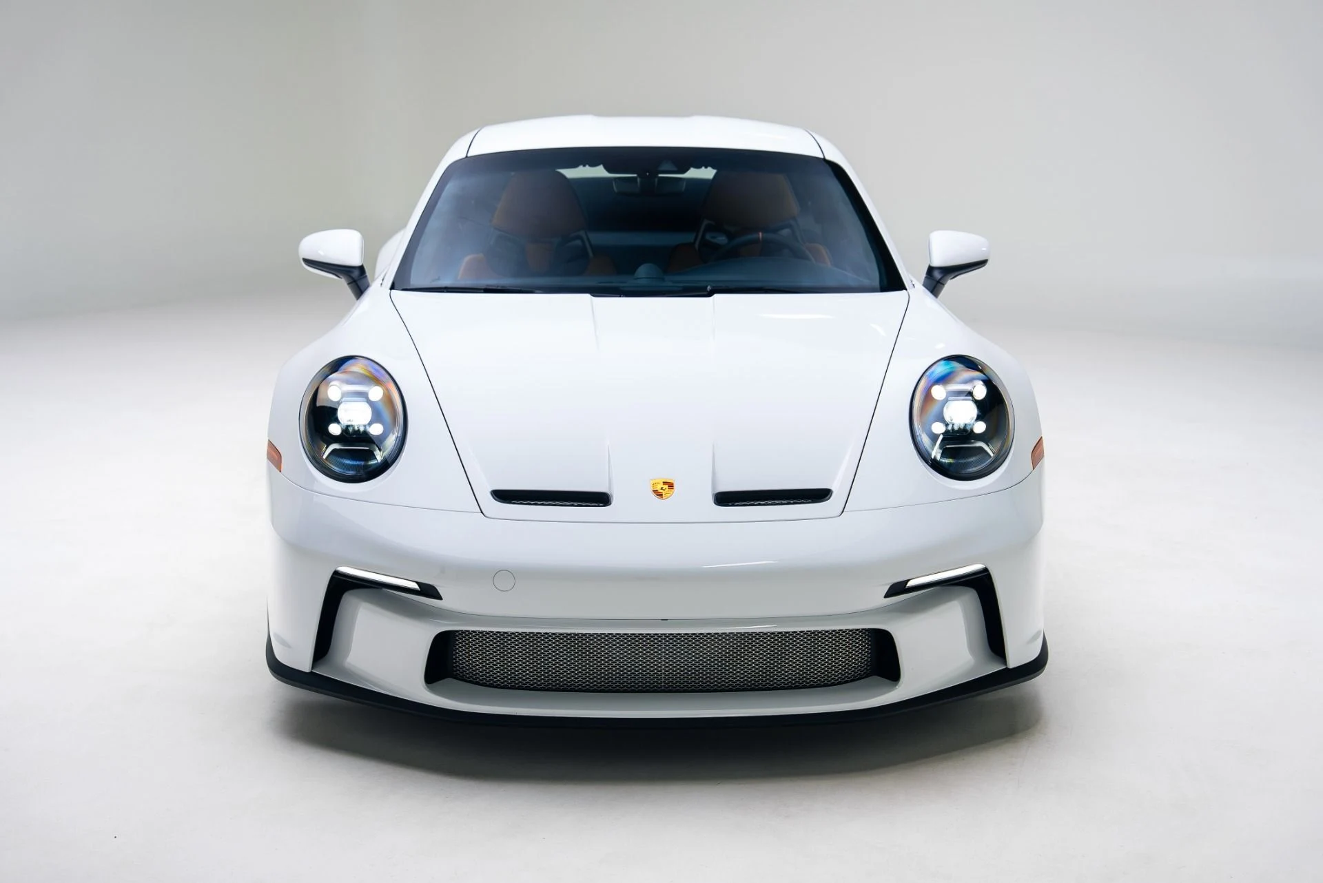 mph011_2270104786_Used_2024_Porsche_911_ST_1767635703_a6bc958341