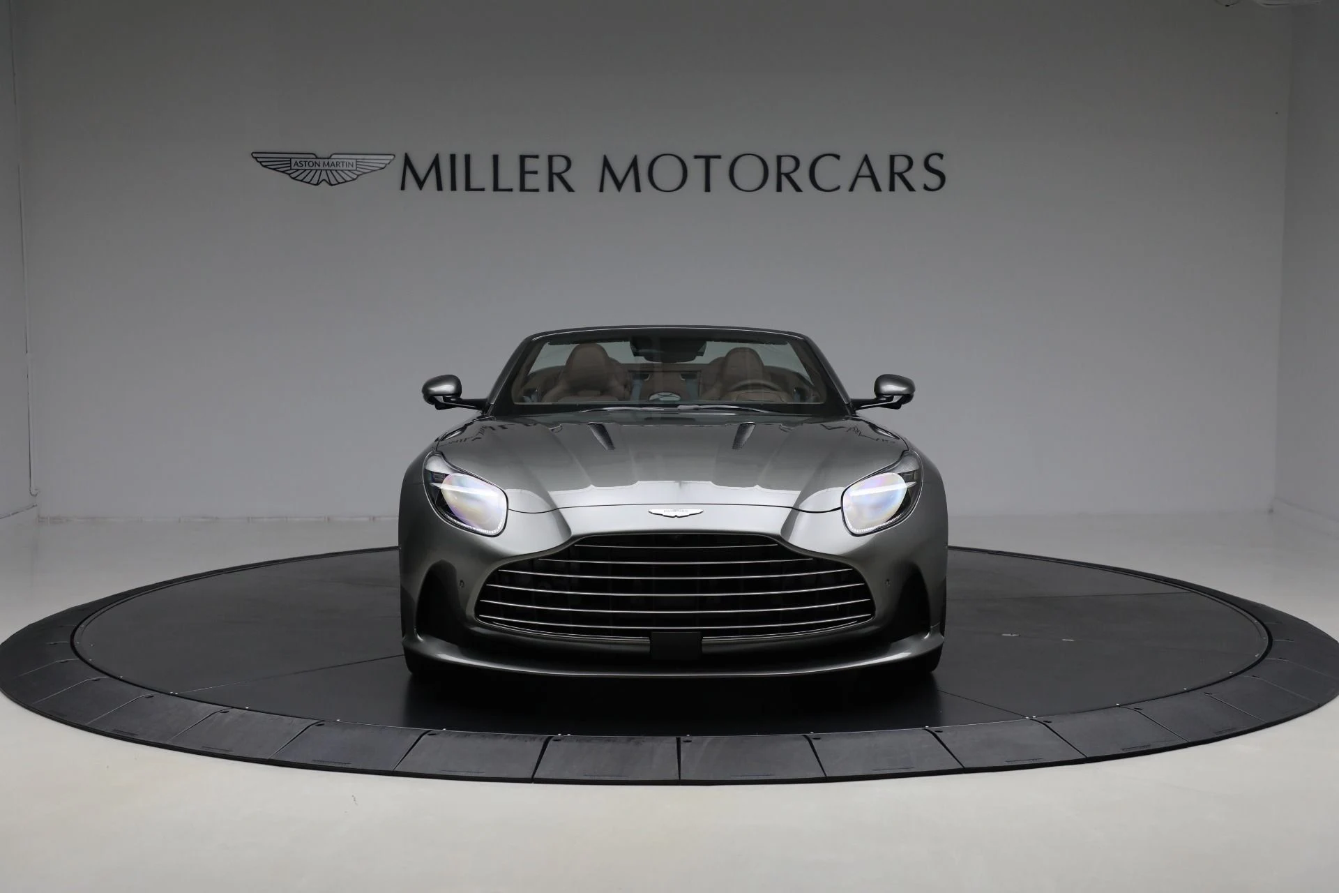 mph011_2270187590_New_2026_Aston_Martin_DB_12_Volante_98bc2a9ba2