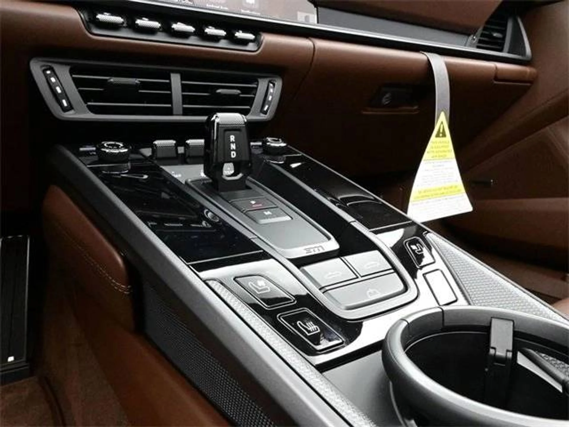 mph011_227323030_e63edfac24e5c66061a43311f5cb92dfx_afded93a93