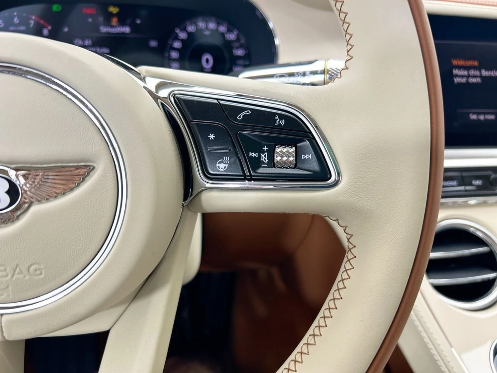 mph011_2273247408_new_2026_bentley_continental_gt_azure_8119_22999709_12_1024_d20c48543c