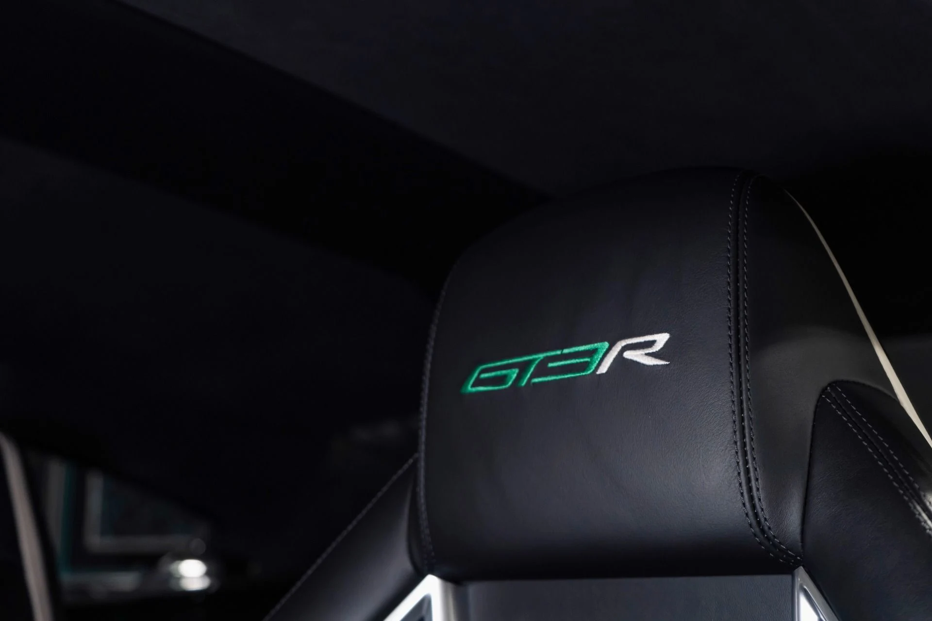 mph011_2273284915_Used_2015_Bentley_Continental_GT_3_R_1773440300_5375dde5ad