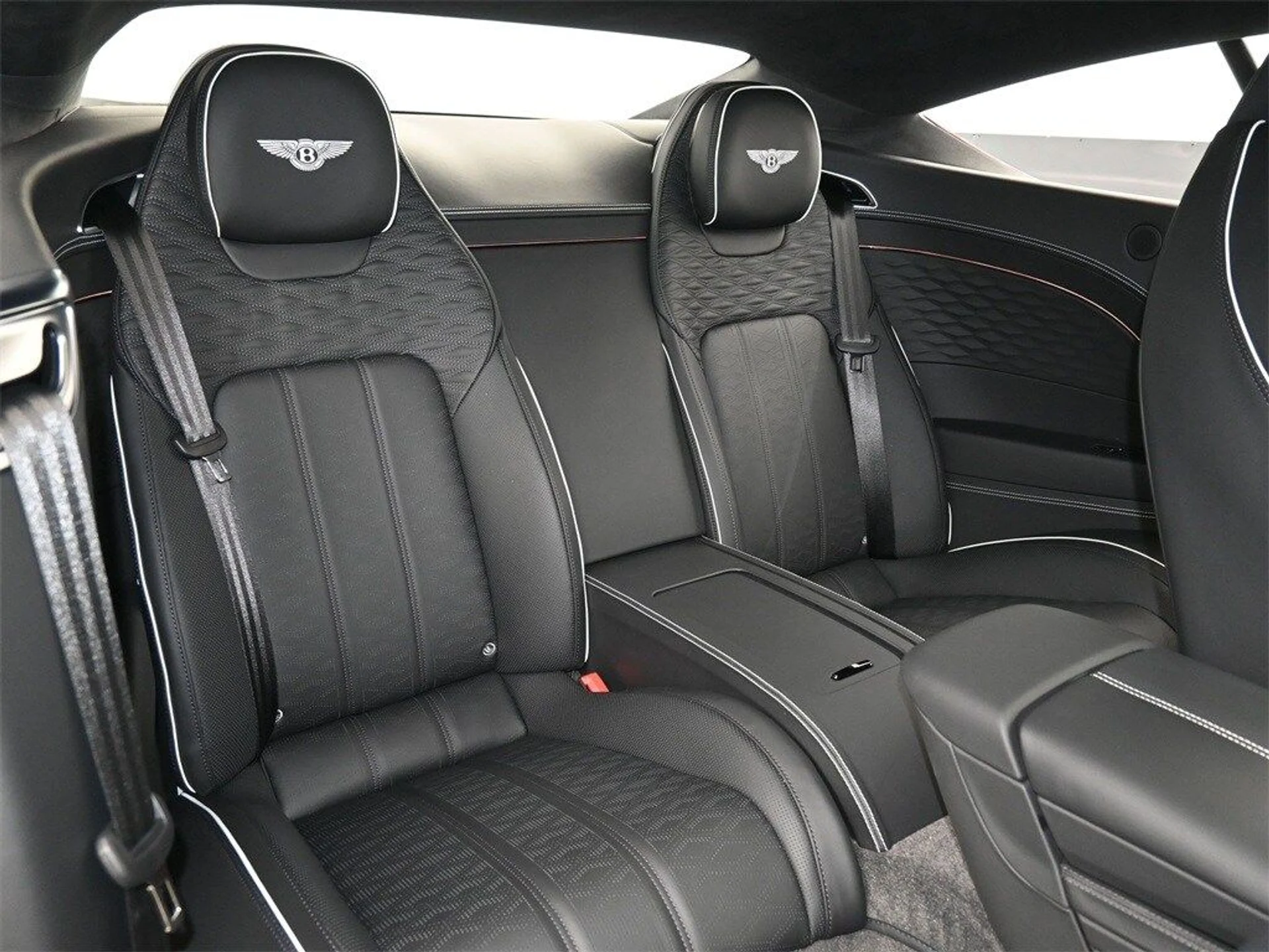 mph011_2273732776_5b9c4f09a3f460514ac8ad0a1e00c216x_7fc82b2fca