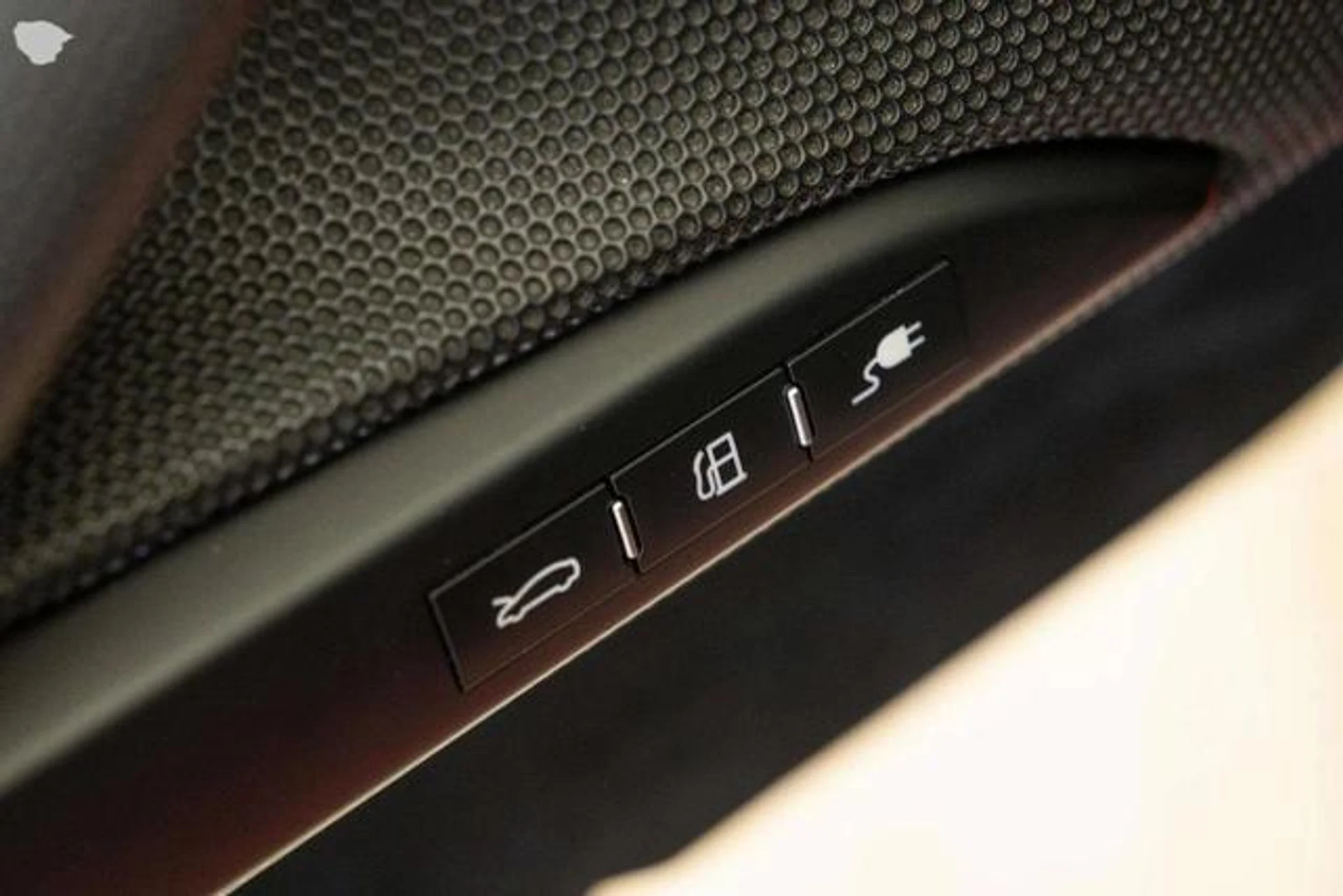 mph011_2274335313_K7_Ec_Jc_KPN_Cdn_SC_Sg7o_DL_B_p_D_Rg_7fd6611de9