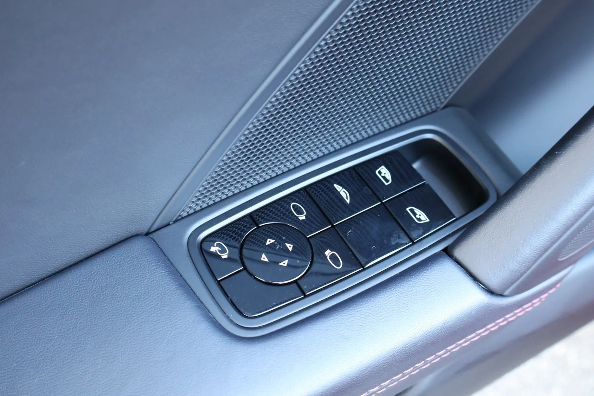 mph011_2280737129_12_c5bd807dda