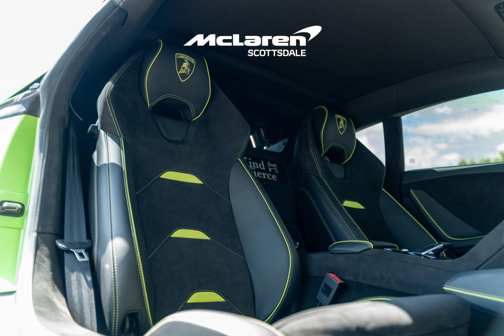 mph011_2288412991_Used_2024_LAMBORGHINI_HURACAN_STERRATO_Sterrato_1788547213_a724582e3a
