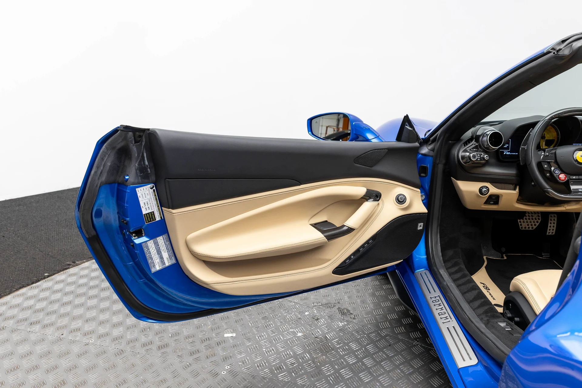 mph011_2292905877_61d63557c4c04e92a47009feba719a98_3c103e51bf