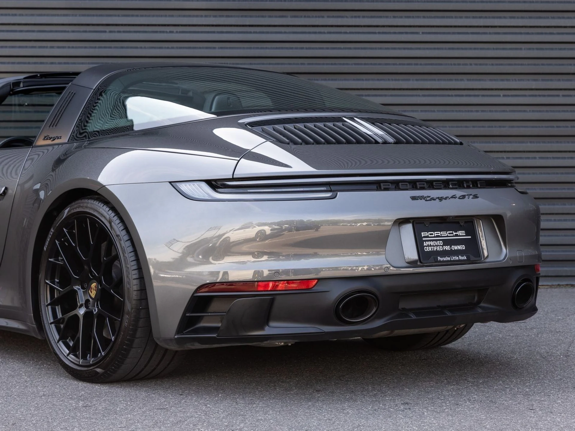 mph011_2301596996_12_f30d9b9947