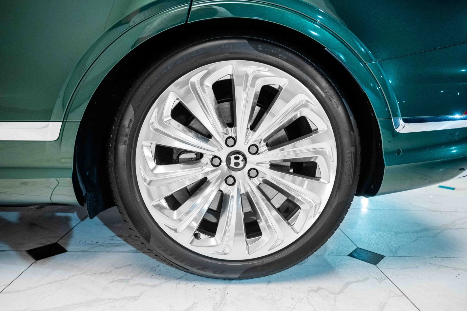 mph011_2303209793_Used_2023_Bentley_Bentayga_EWB_Azure_V8_1716828034_3e19a2b99e