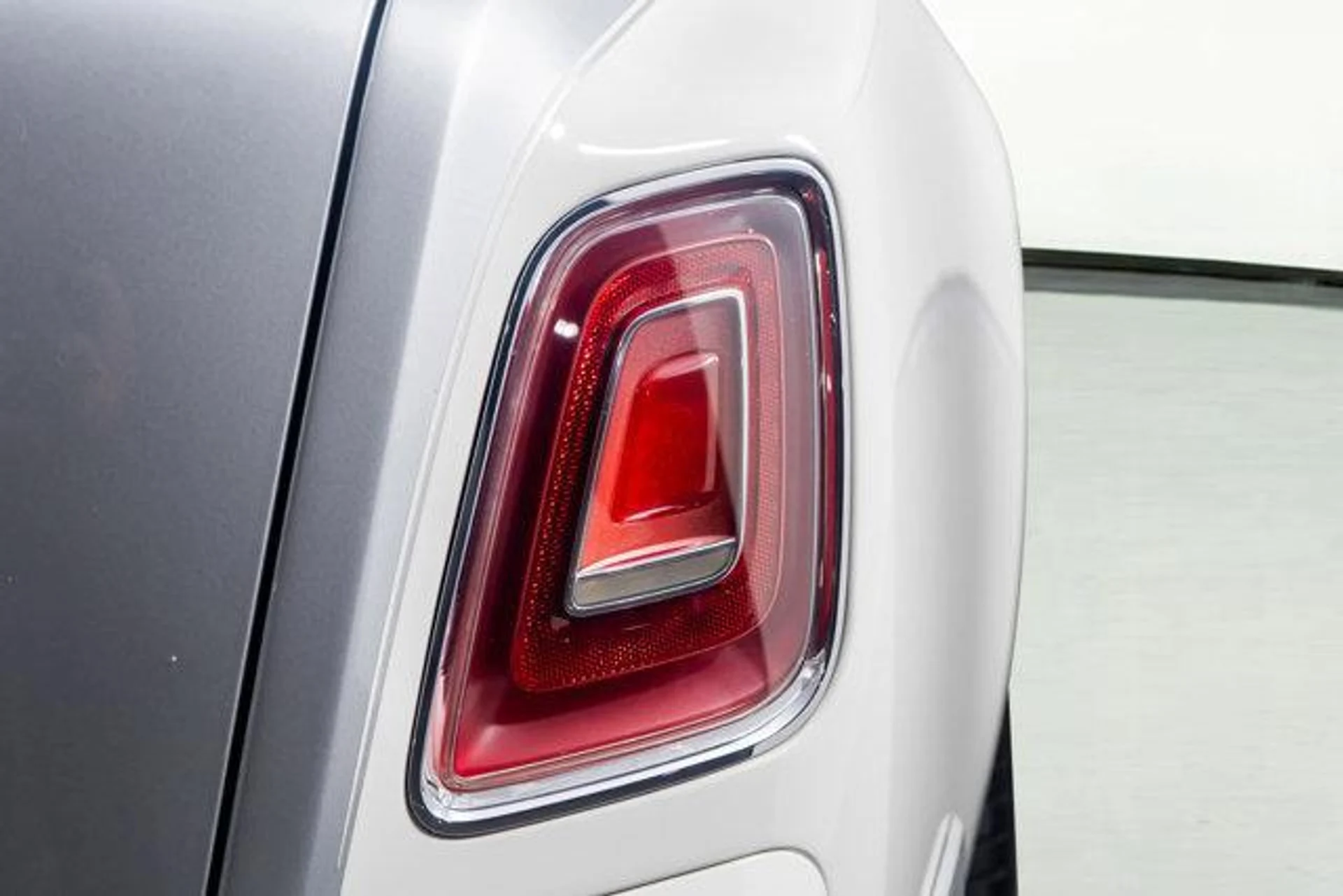 mph011_2303780640_Kzhgq0_VN_4w76o_JD_Mmt5_Fnj5g_EHM_8ef2b9dc1b