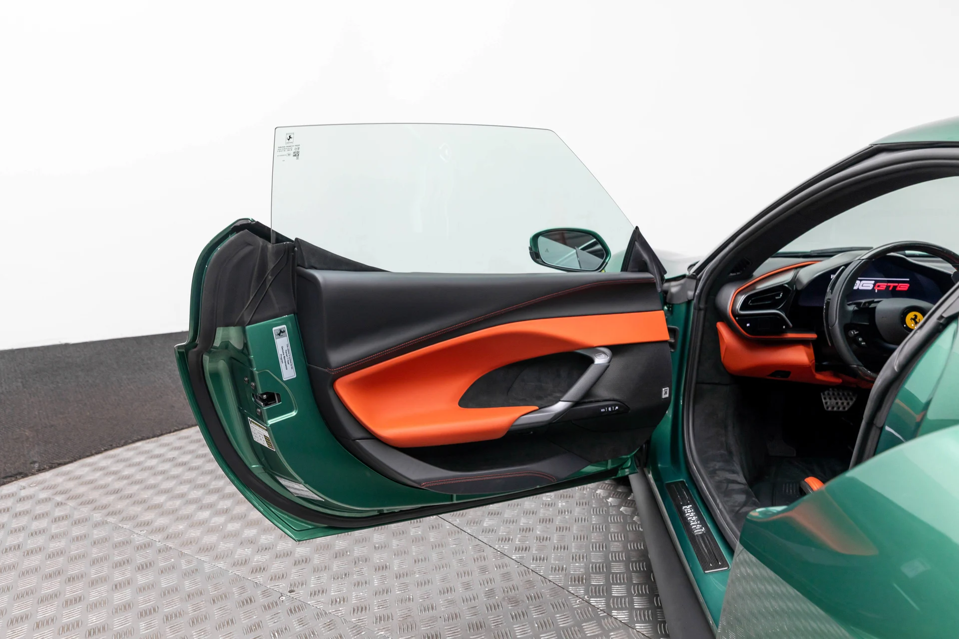 mph011_2308980057_44dd029eb87d443c8e0394e5e39ec4a5_51054b5b24