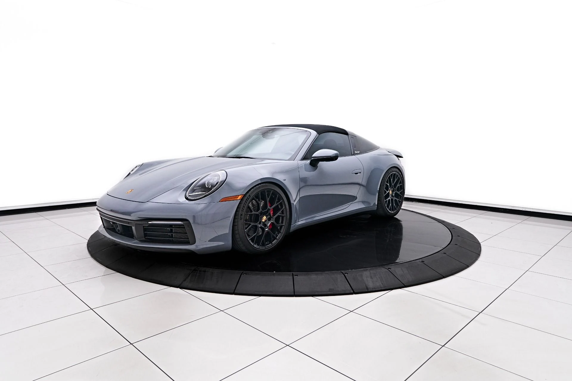 mph011_2315271898_Used_2023_Porsche_911_Targa_4_S_1757702826_4f42fab4a5