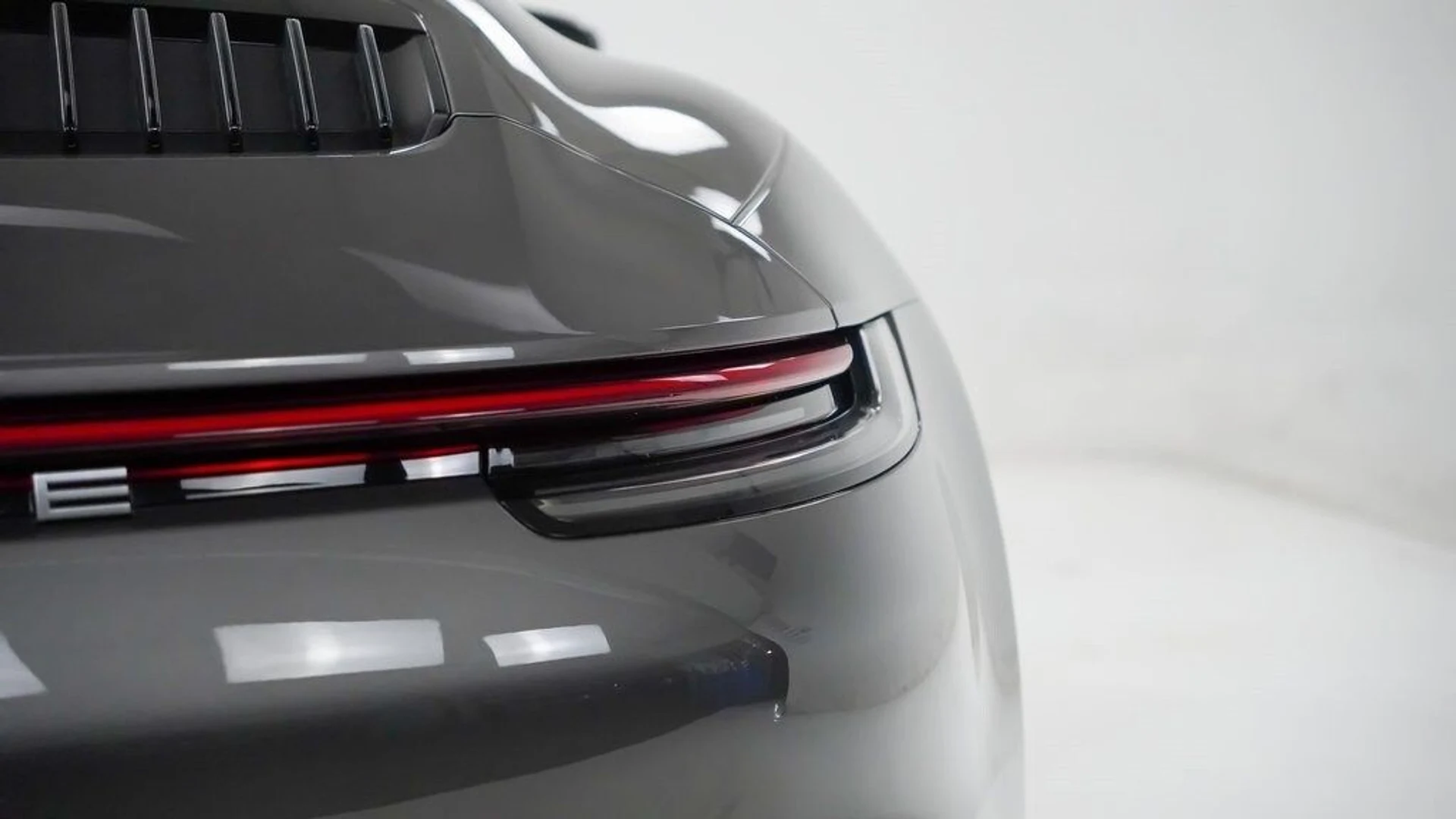 mph011_231764802_b99c8e5d3a13df26bdb8313770afbd82x_b77dcb191d