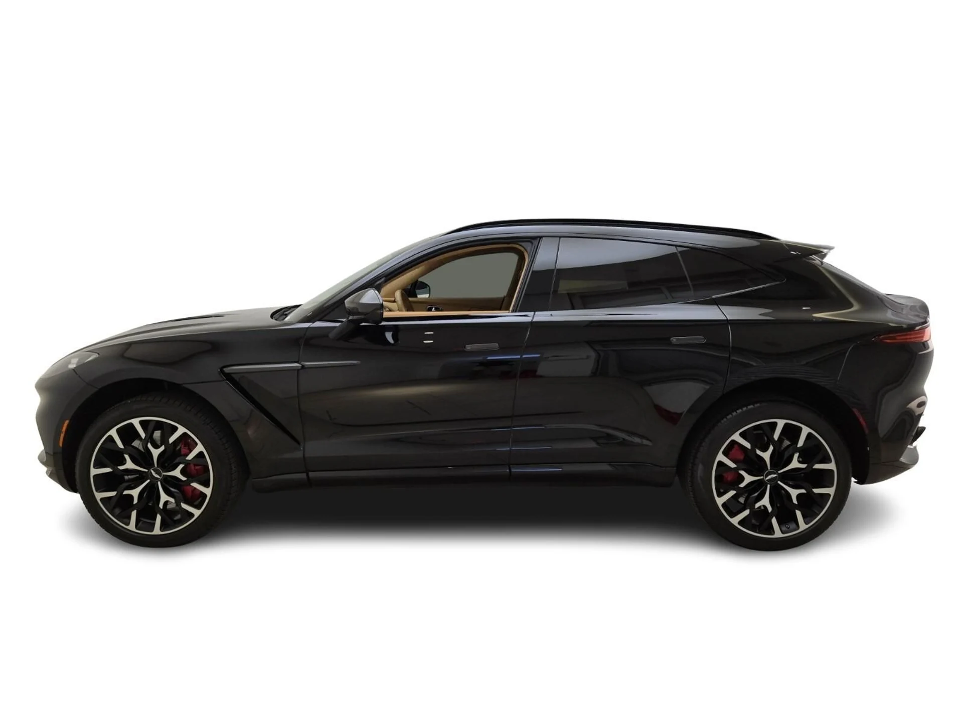 mph011_2321319654_Used_2021_Aston_Martin_DBX_1753164211_e03bca1a53