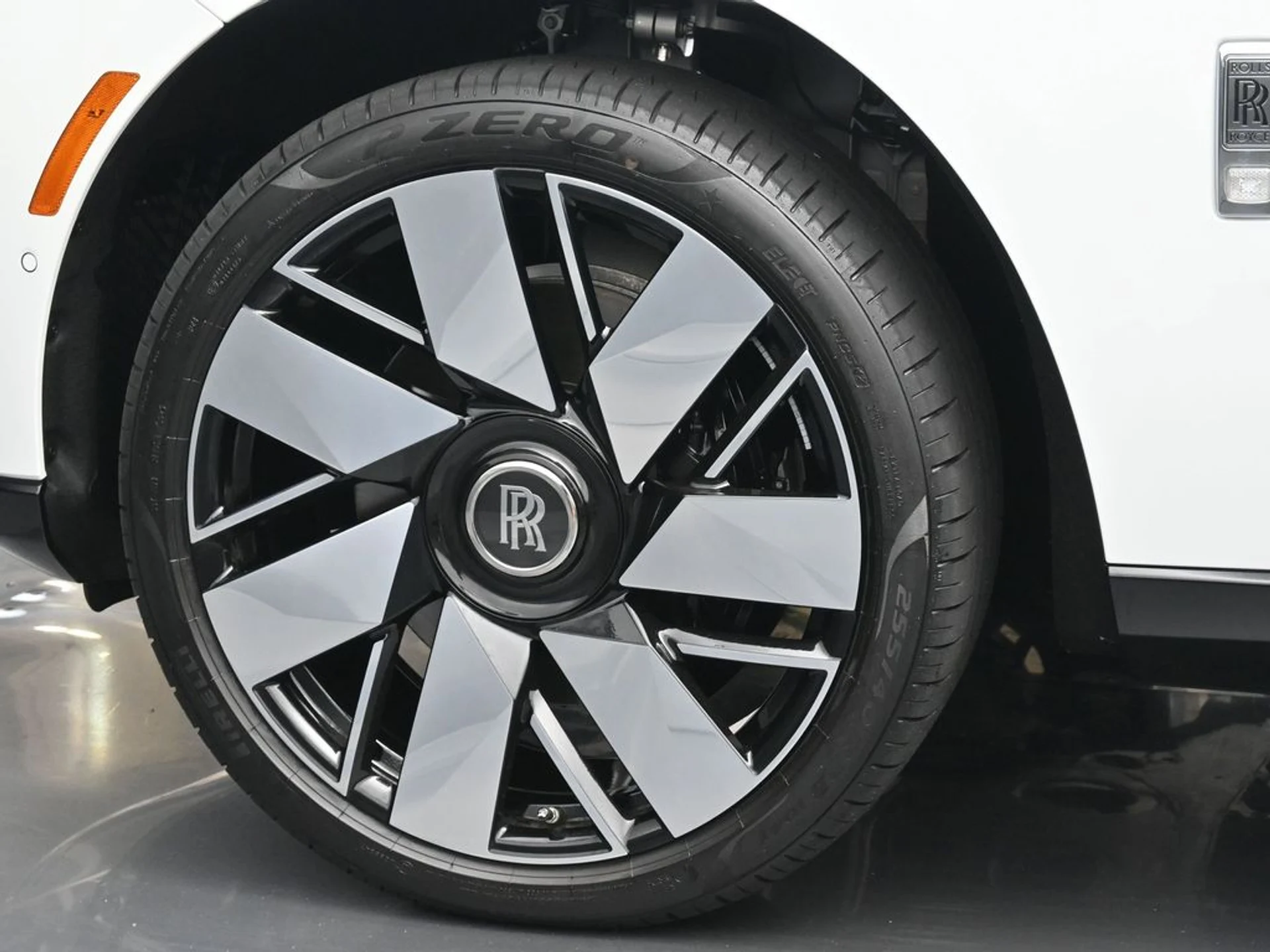 mph011_2323256161_e15076c5d5df5aeb5e258c0b99922df5x_e8e1e51c62