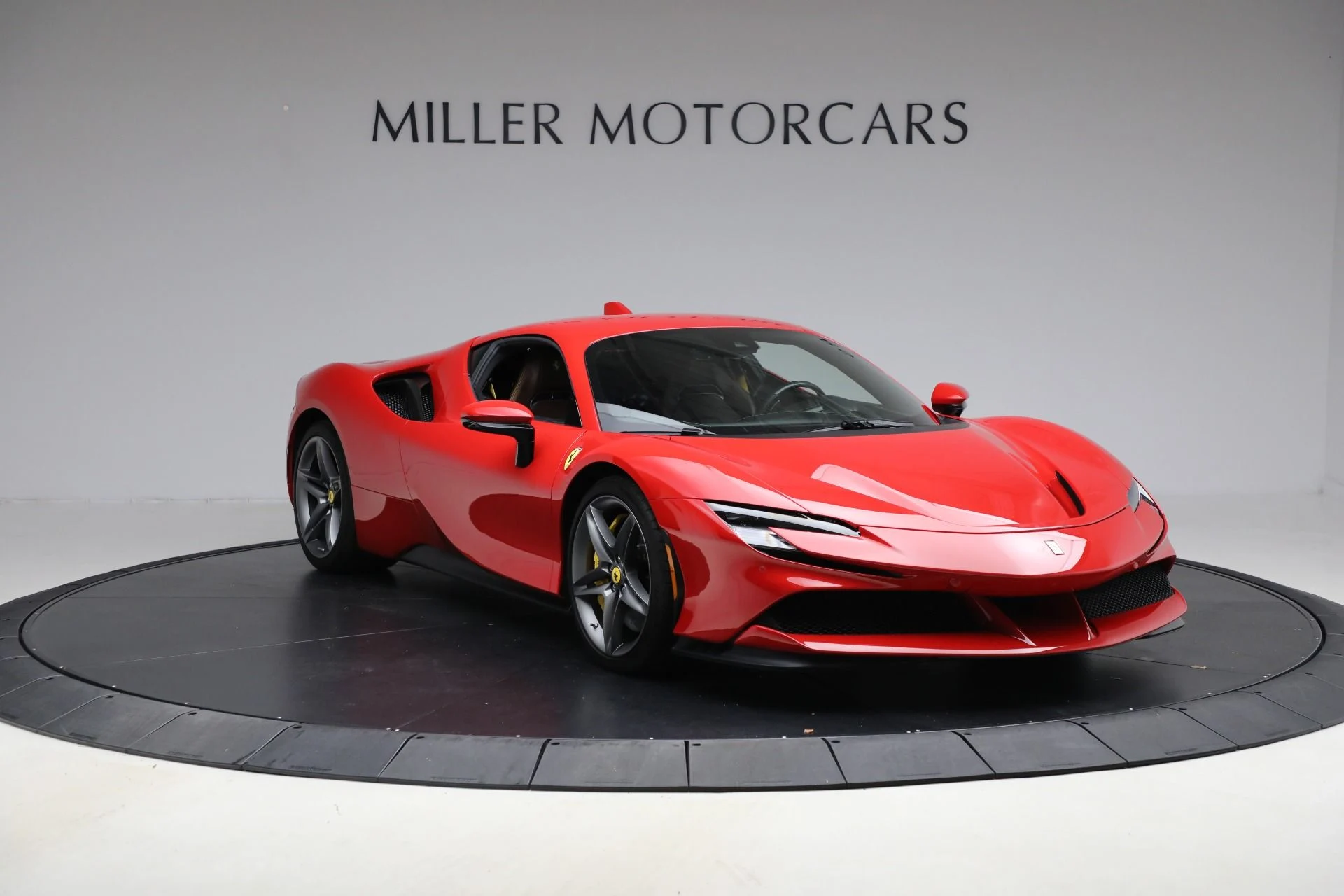 mph011_2325642709_Used_2022_Ferrari_SF_90_Stradale_1761420525_8aa2d184b9