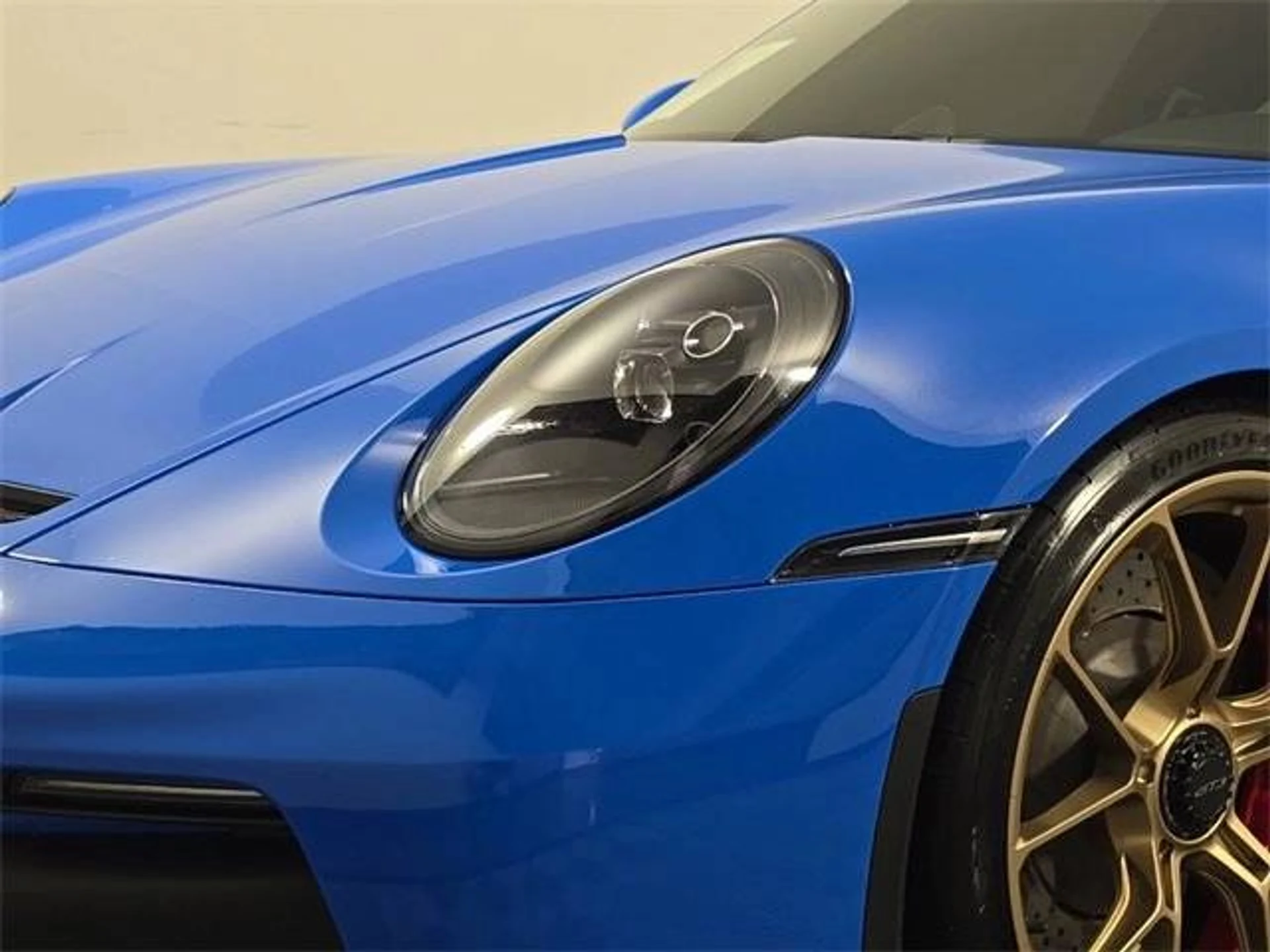 mph011_2325746872_1280_a6f7cb1a97