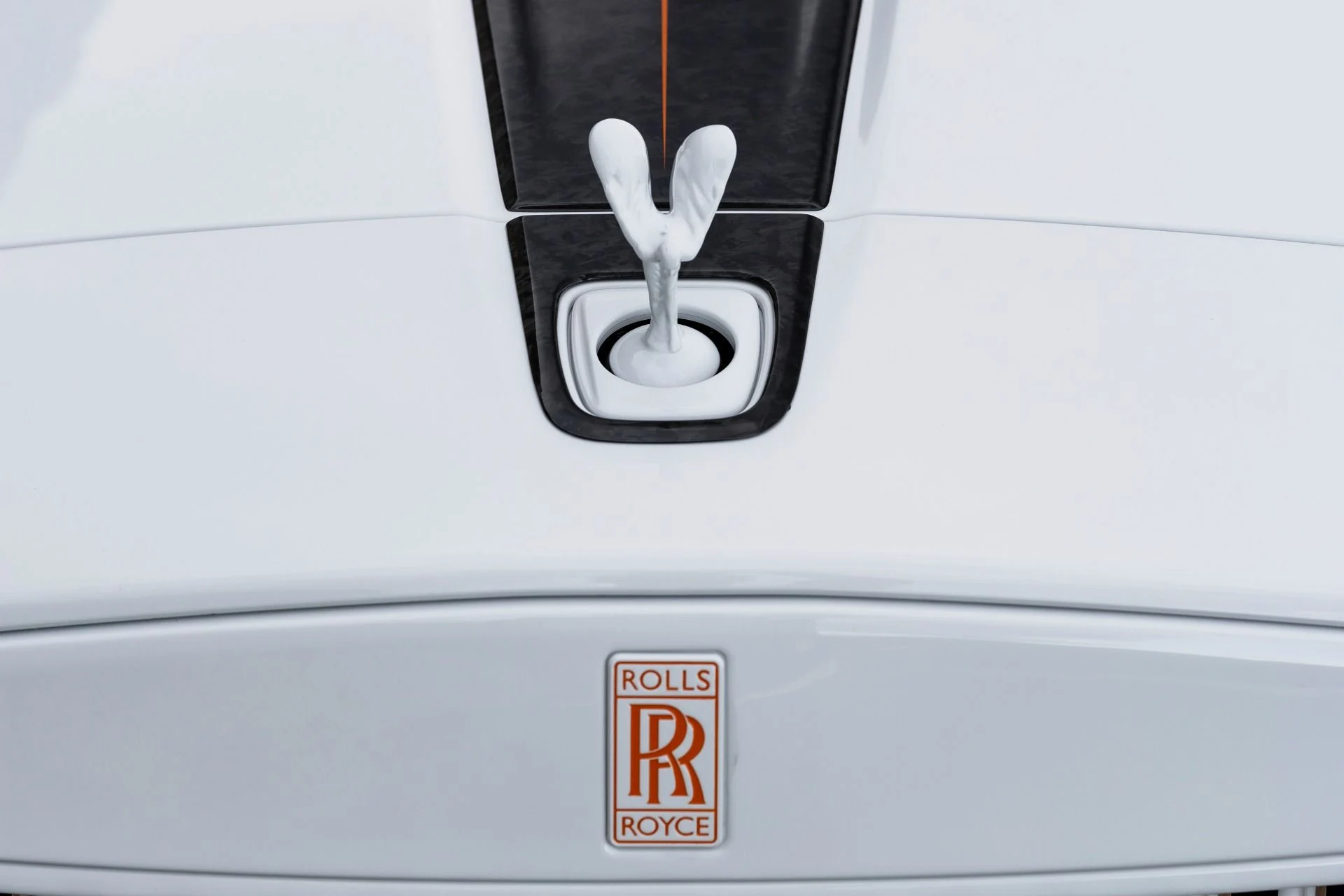 mph011_2325920232_Used_2026_Rolls_Royce_1766185570_9b08b02739