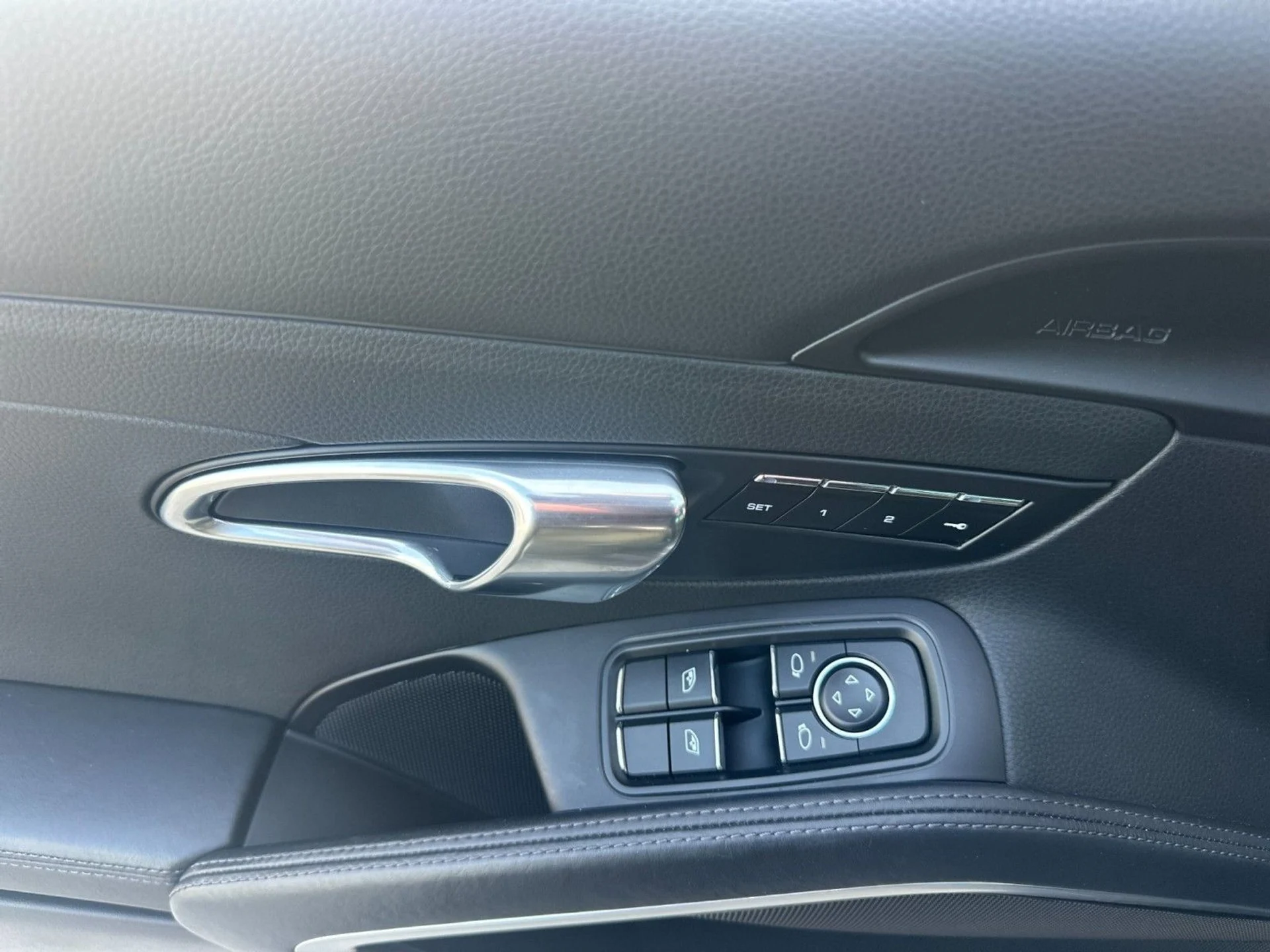 mph011_2327660721_b5c018da4e919bb555dcdfdadc931be7_9136b5cd96