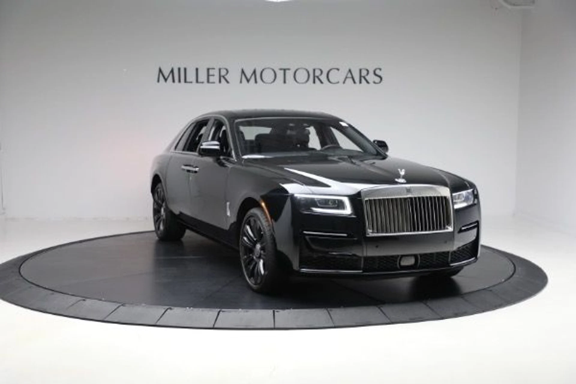 mph011_2328602493_Used_2021_Rolls_Royce_Ghost_ea36c23138