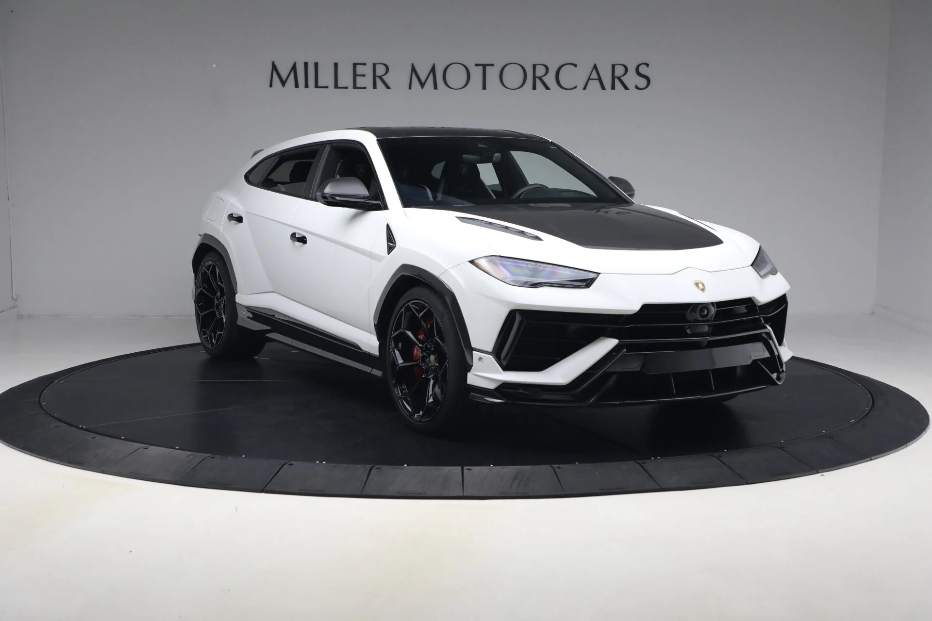 mph011_2332040638_Used_2024_Lamborghini_Urus_Performante_1775061171_35edfa6b11