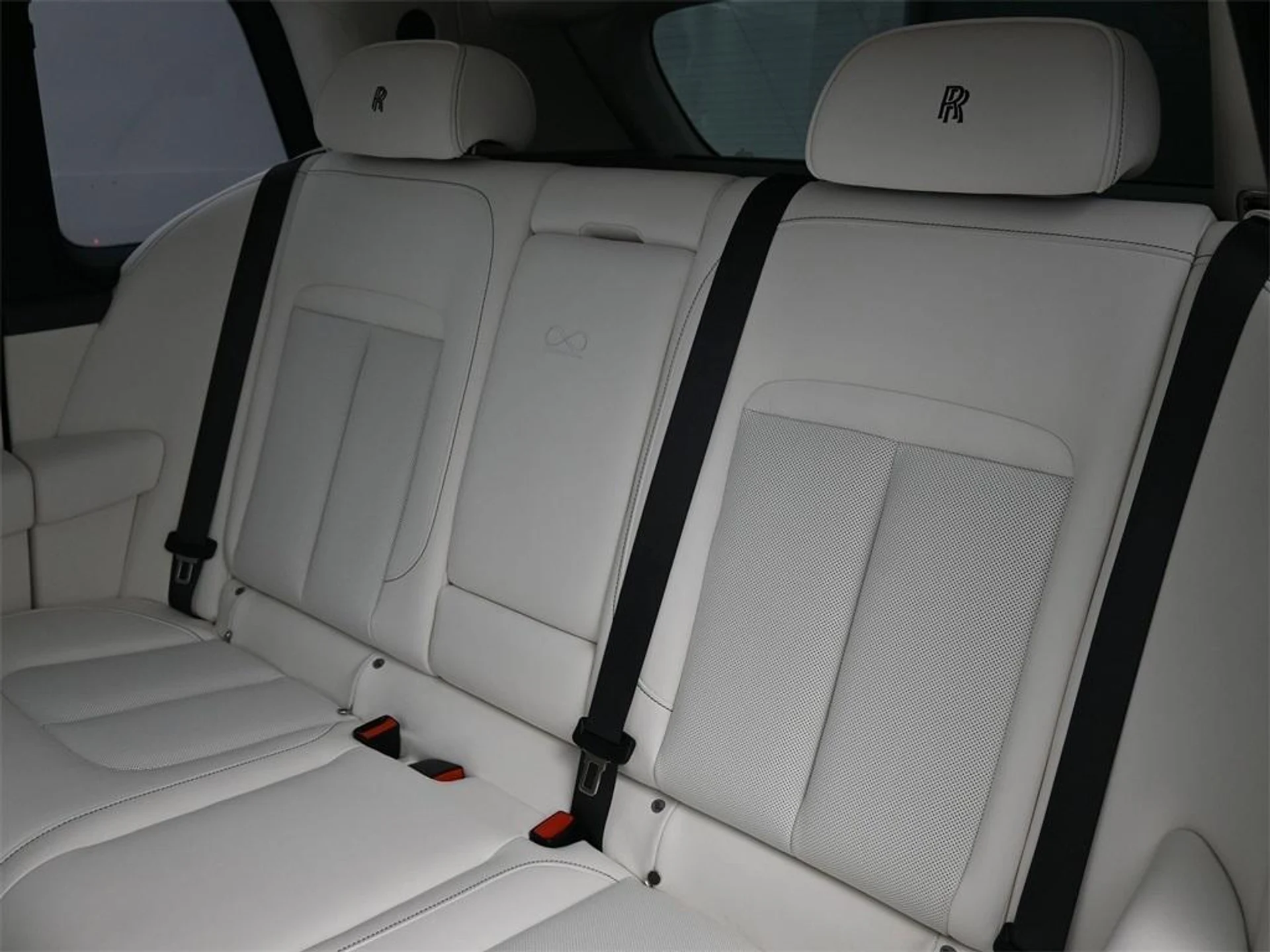 mph011_2336532034_b0_S_Jyoq_Y2_Hz_Vin_N6k_Cw_S_Ti_Rfw_A_e5e55a181c