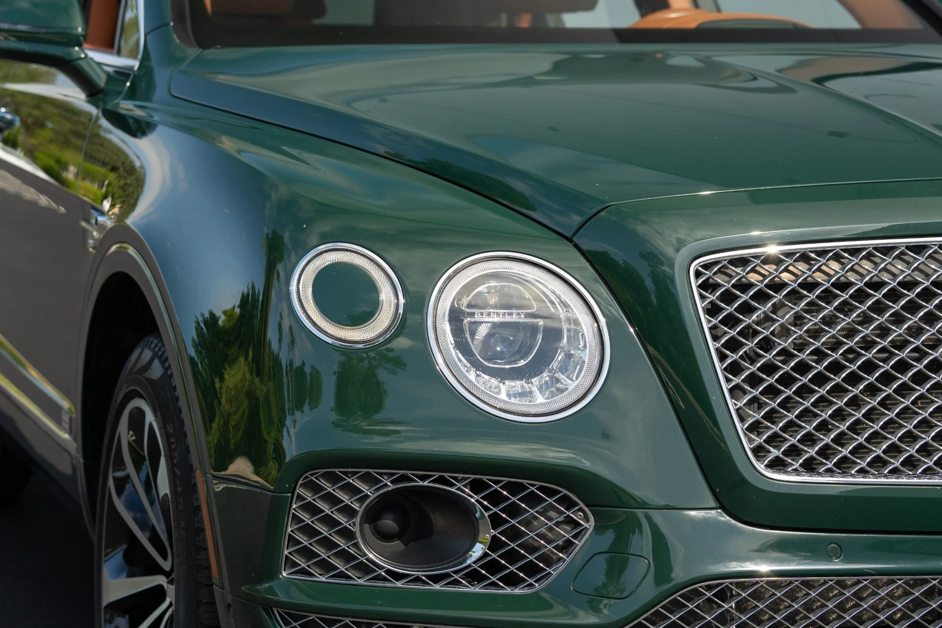 mph011_2342447475_Used_2017_Bentley_Bentayga_W12_First_Edition_1762986986_2aa23e8d2c