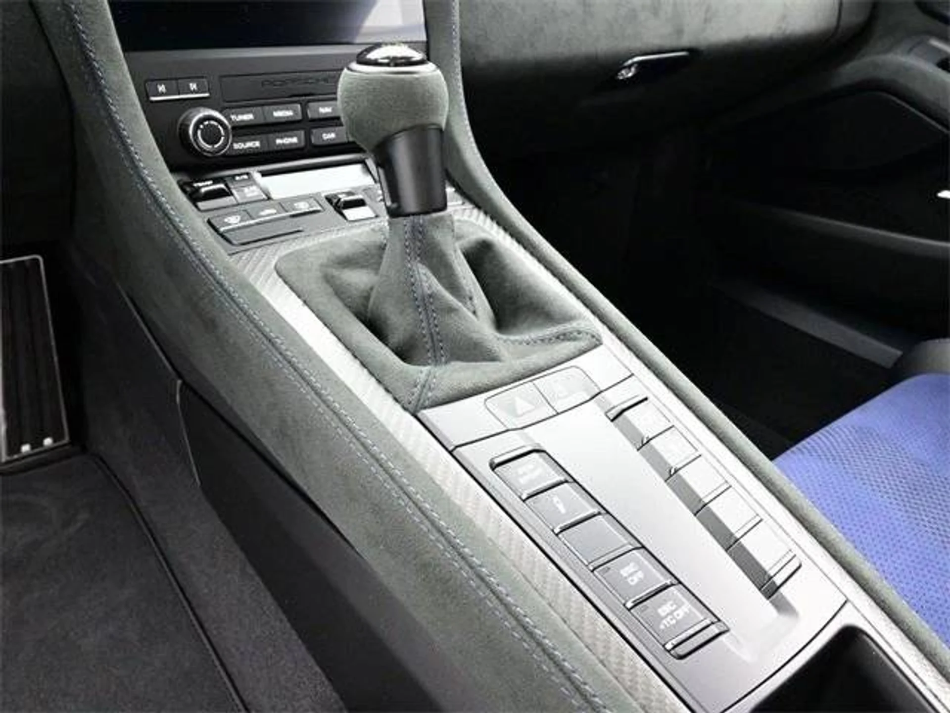 mph011_2348913444_6e81d613d0f0b49803b0ff8fcbdb60bax_0f42eed4b4