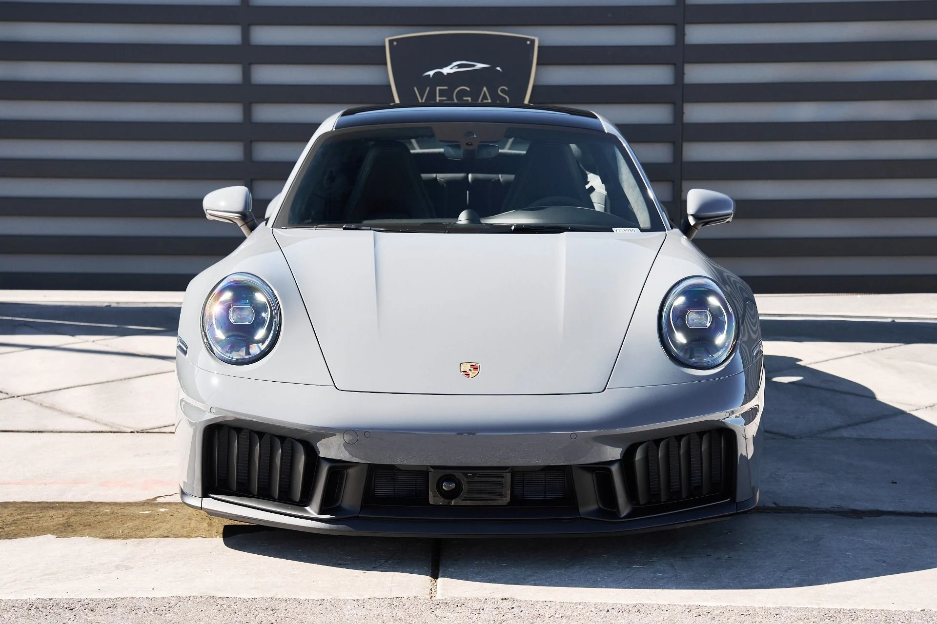 mph011_2350022410_Used_2025_Porsche_911_Carrera_4_GTS_1761009298_f1eed129ee