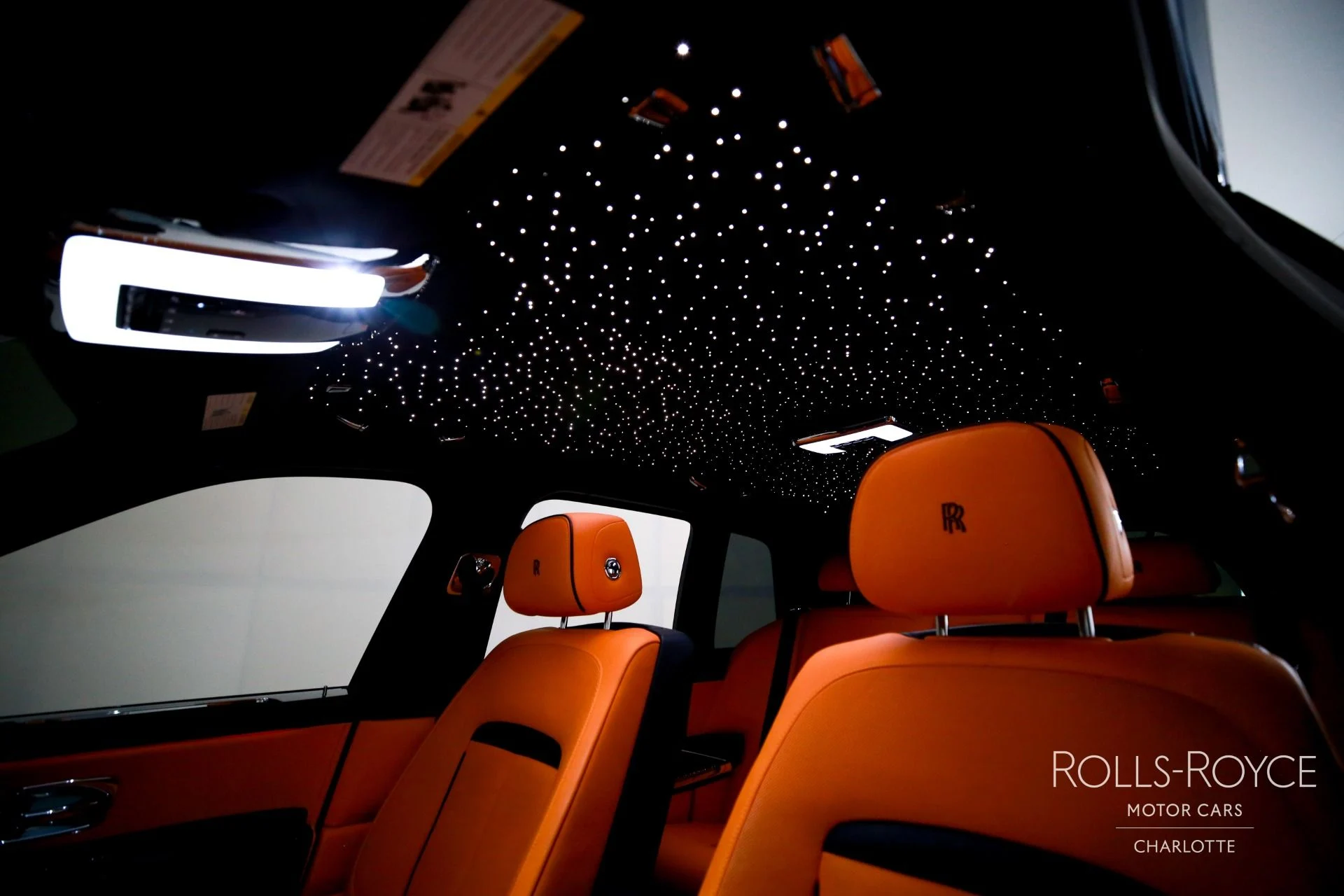 mph011_2350151239_Used_2024_Rolls_Royce_Black_Badge_Cullinan_1765396280_64e64d308d